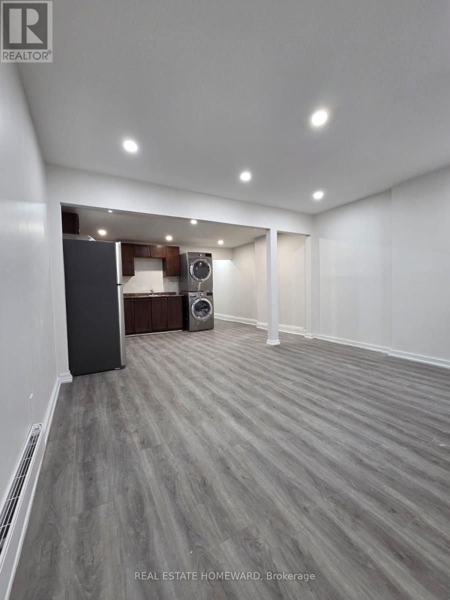 1445 Gerrard Street E, Toronto, Ontario  M4L 1Z9 - Photo 2 - E12808390