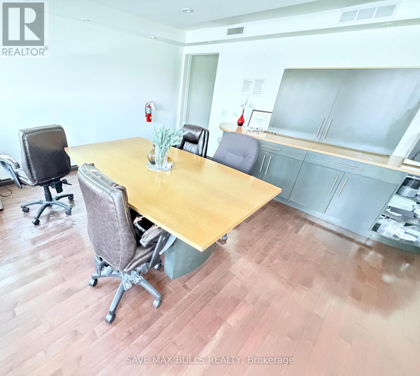 Office 2nd Floor - 2622 Eglinton Avenue E, Toronto, Ontario  M1K 2S3 - Photo 12 - E12808396
