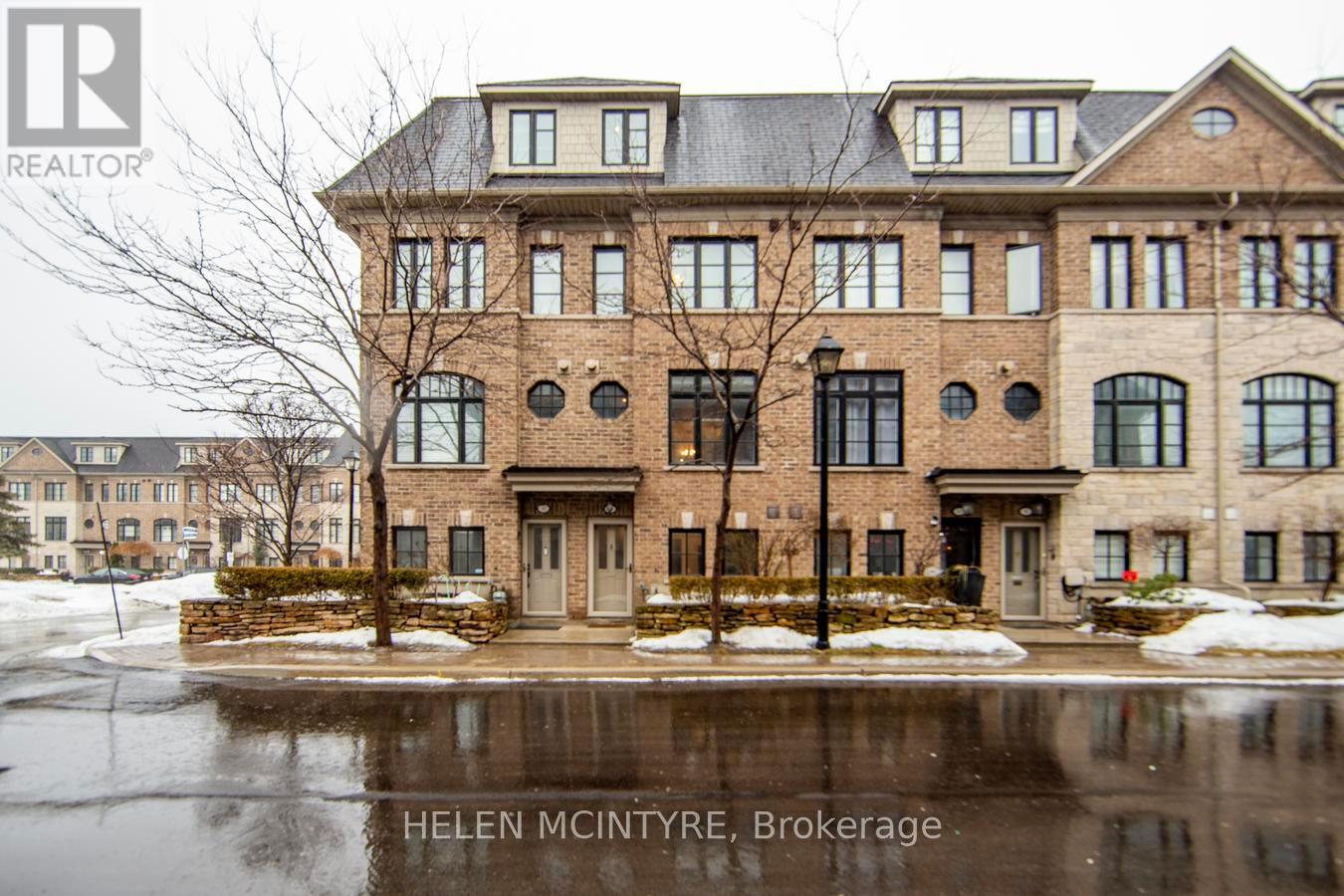 52 CORMIER HEIGHTS, Toronto, Ontario
