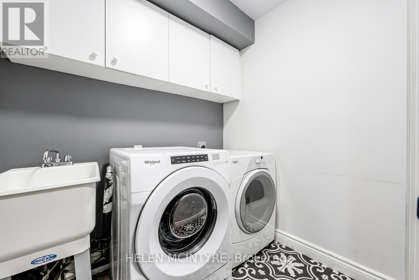 52 Cormier Heights, Toronto, Ontario  M8Z 0B5 - Photo 19 - W12808382