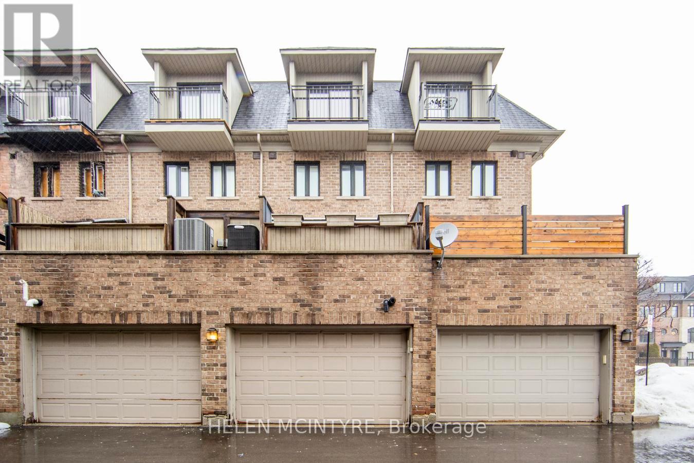 52 Cormier Heights, Toronto, Ontario  M8Z 0B5 - Photo 41 - W12808382