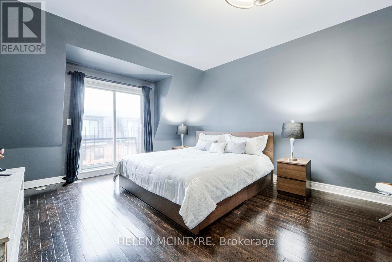 52 Cormier Heights, Toronto, Ontario  M8Z 0B5 - Photo 9 - W12808382