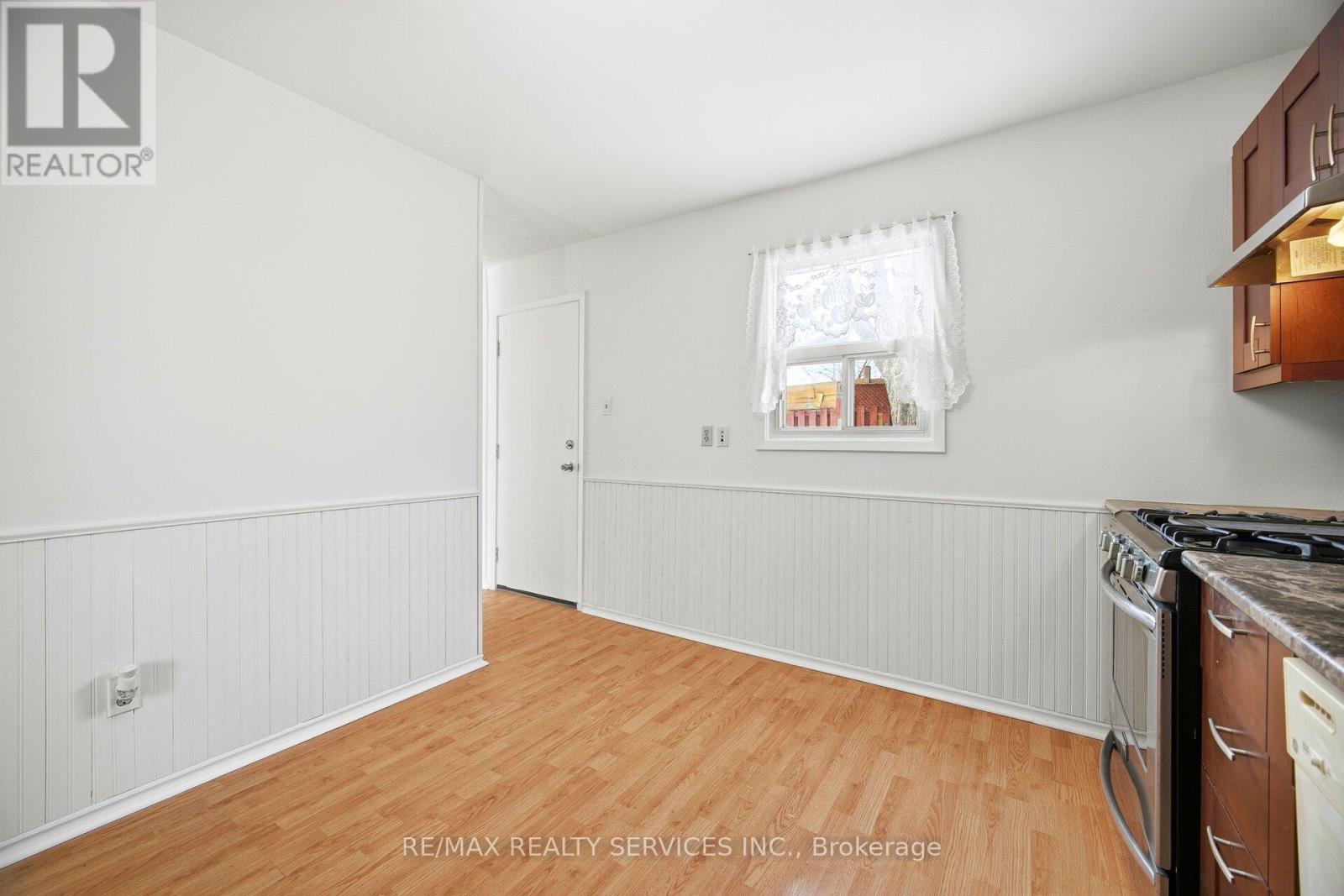 4 Huntington Court, Brampton, Ontario  L6S 1S4 - Photo 20 - W12808406