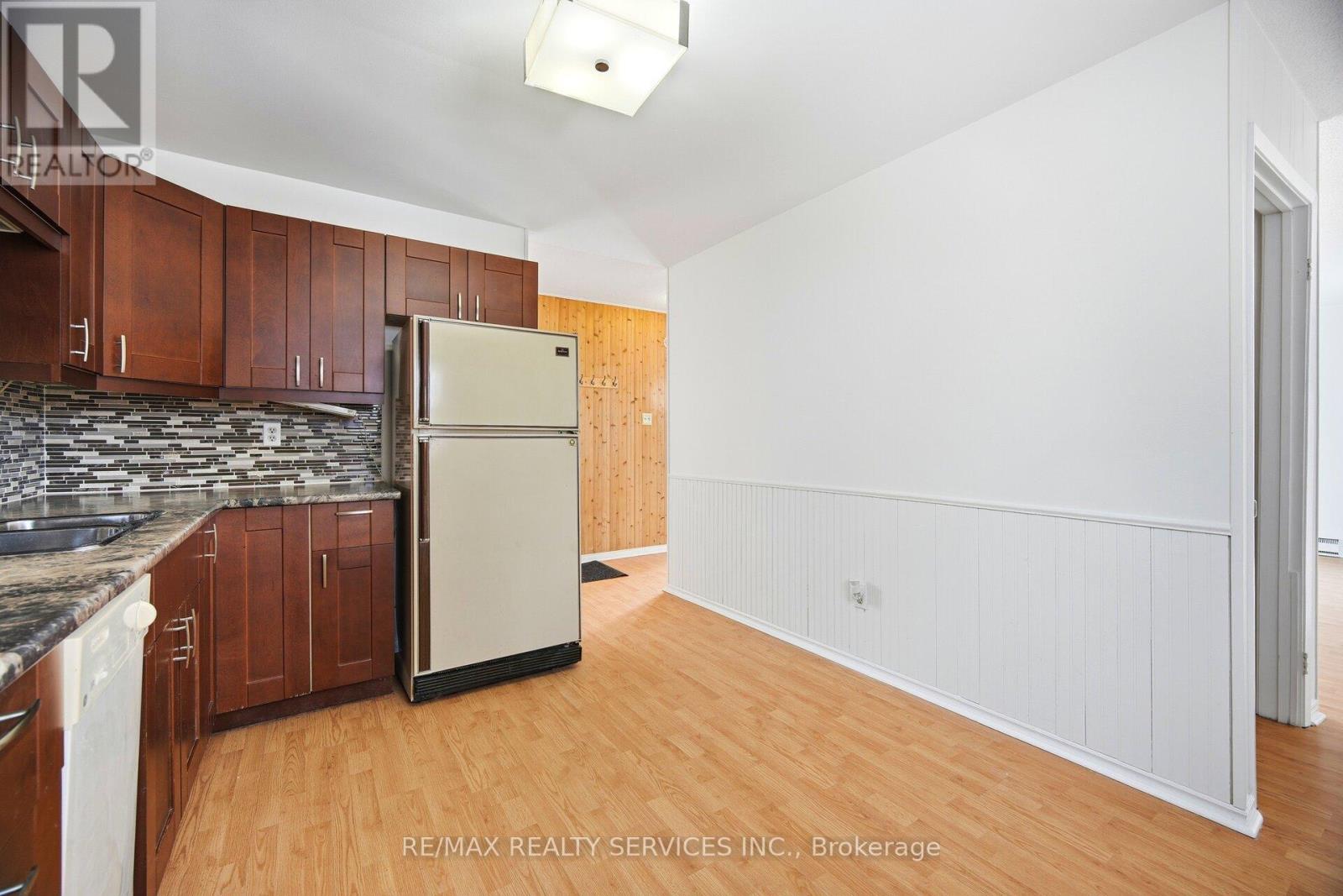 4 Huntington Court, Brampton, Ontario  L6S 1S4 - Photo 21 - W12808406