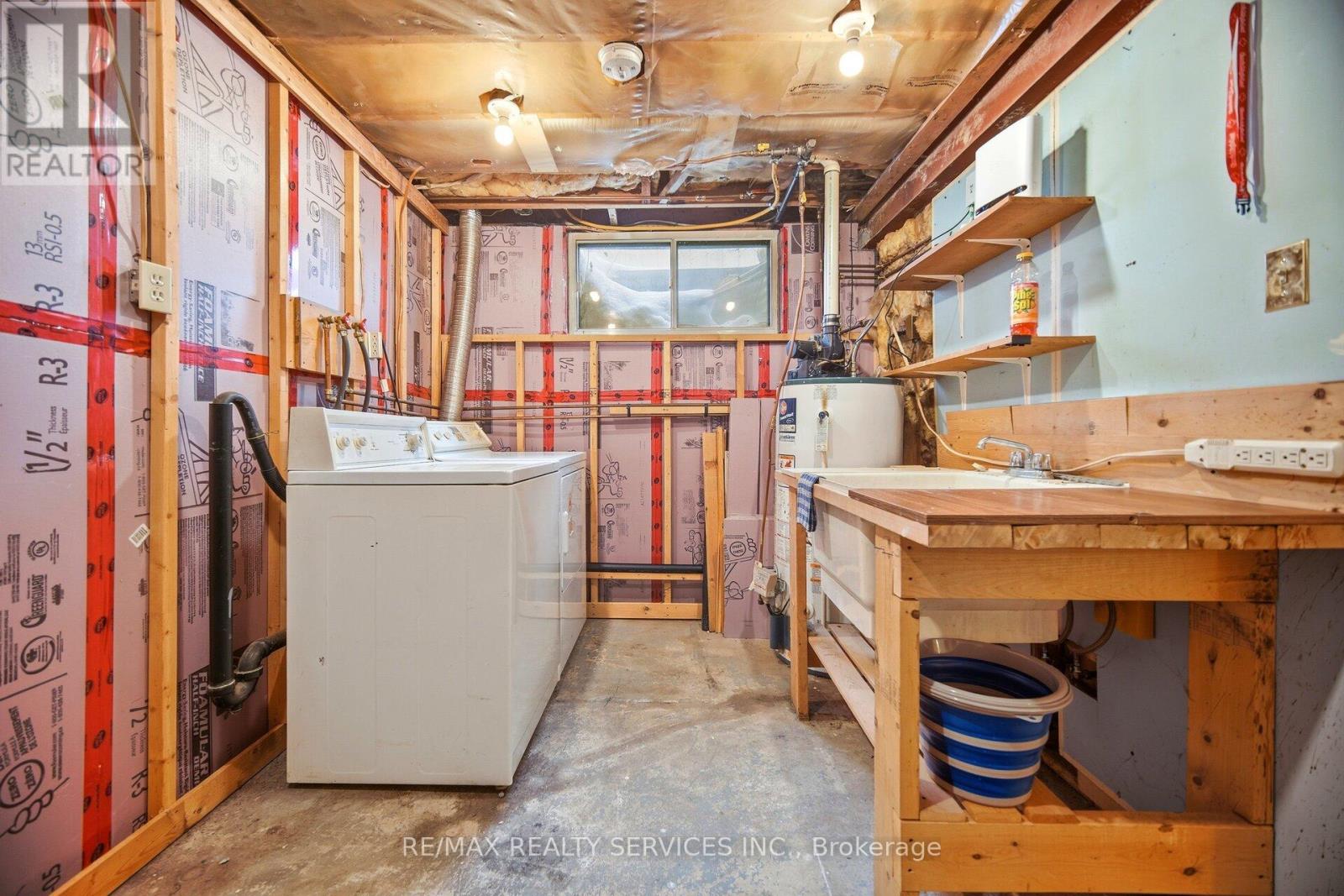 4 Huntington Court, Brampton, Ontario  L6S 1S4 - Photo 35 - W12808406