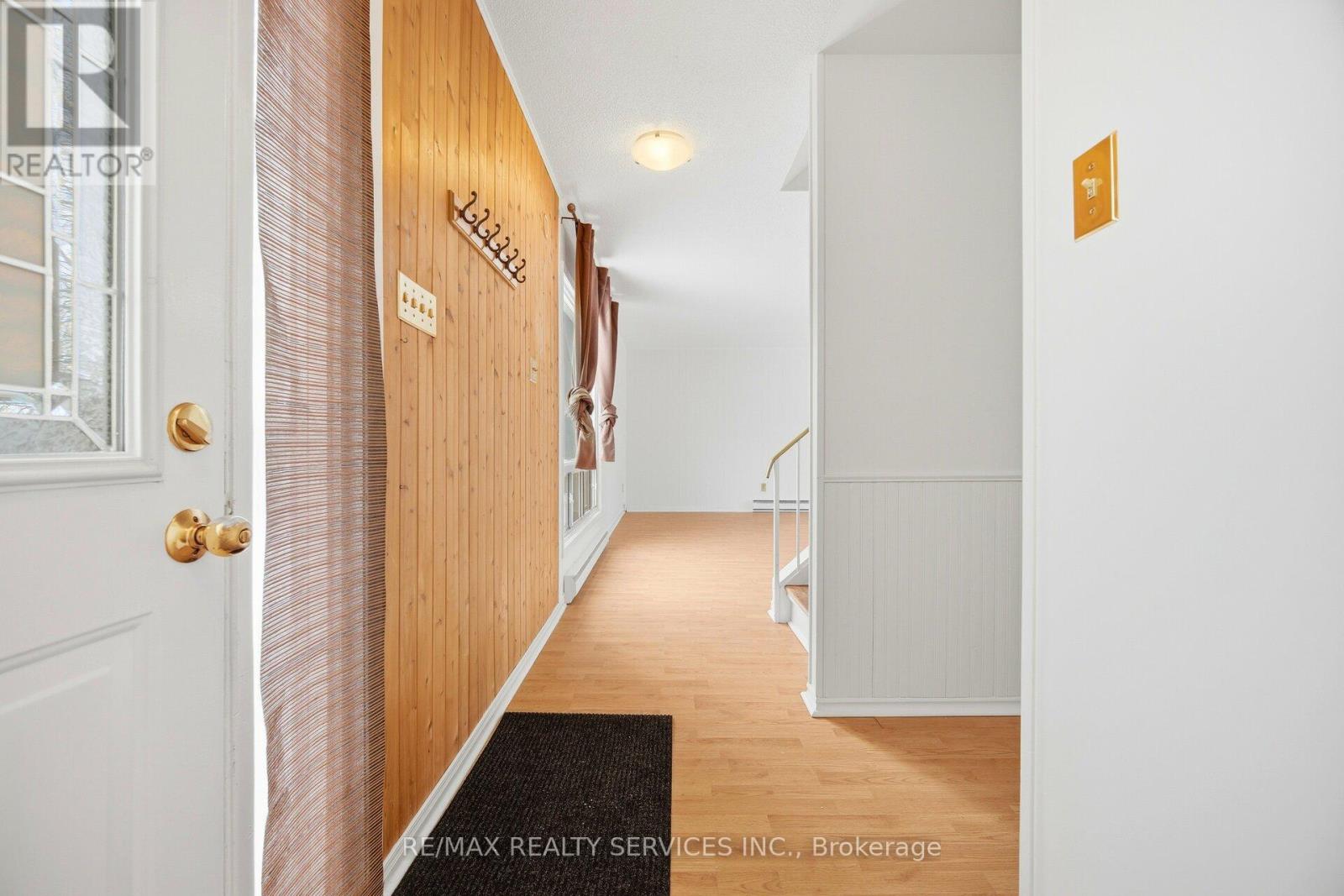 4 Huntington Court, Brampton, Ontario  L6S 1S4 - Photo 8 - W12808406