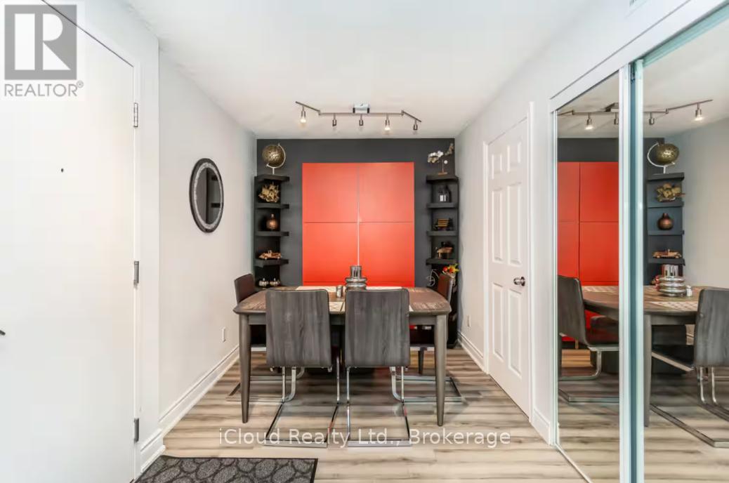 933 - 3888 Duke Of York Boulevard, Mississauga, Ontario  L5B 4P5 - Photo 10 - W12808408