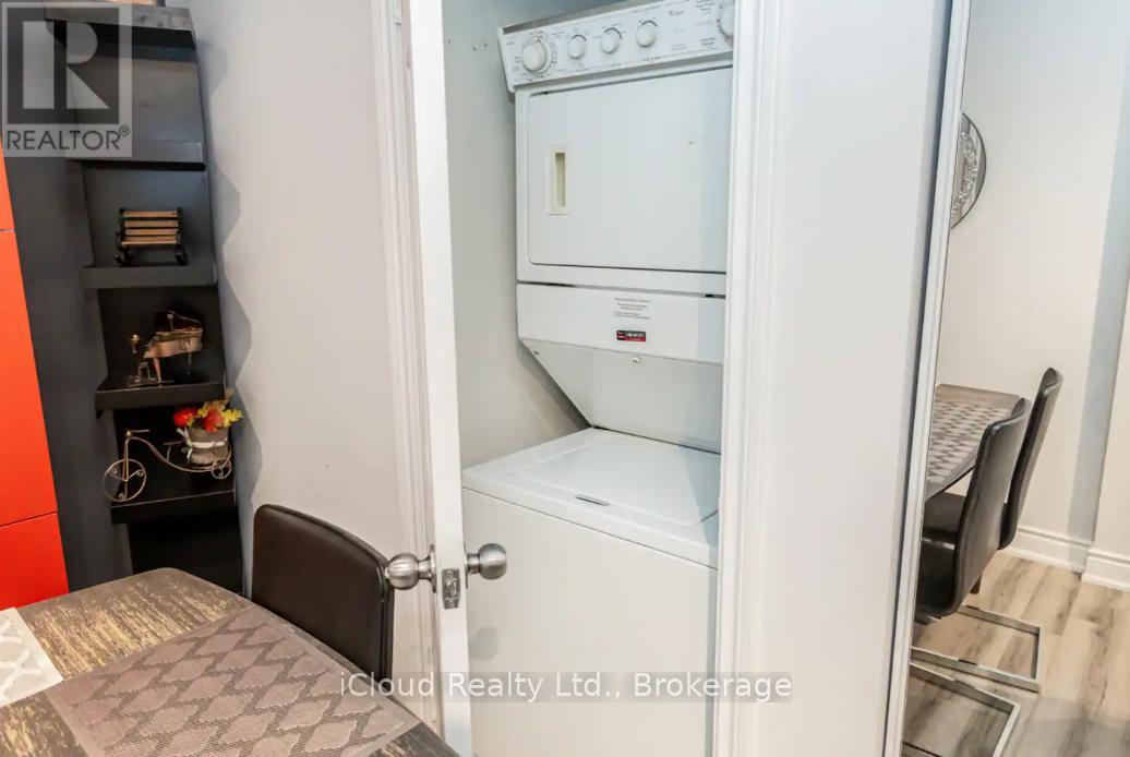 933 - 3888 Duke Of York Boulevard, Mississauga, Ontario  L5B 4P5 - Photo 11 - W12808408