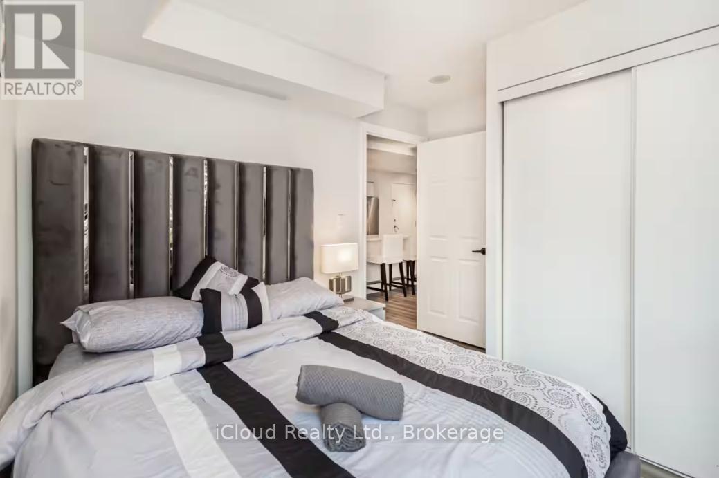 933 - 3888 Duke Of York Boulevard, Mississauga, Ontario  L5B 4P5 - Photo 19 - W12808408