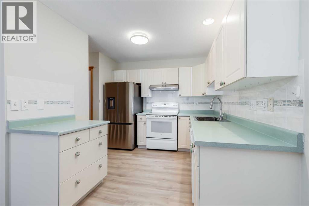 36 Del Monica Villas Ne, Calgary, Alberta  T1Y 6Z5 - Photo 12 - A2287435