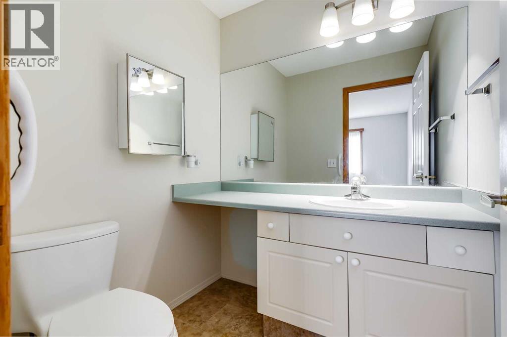 36 Del Monica Villas Ne, Calgary, Alberta  T1Y 6Z5 - Photo 15 - A2287435