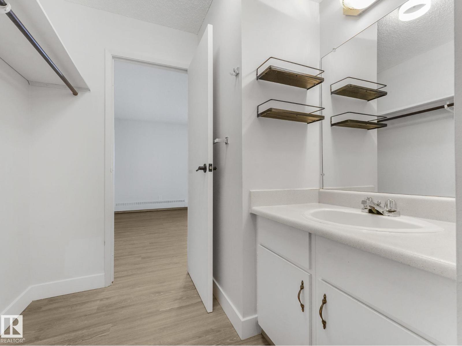 #406 10125 109 St Nw, Edmonton, Alberta T5J 3P1 - Photo 7 - E4468188