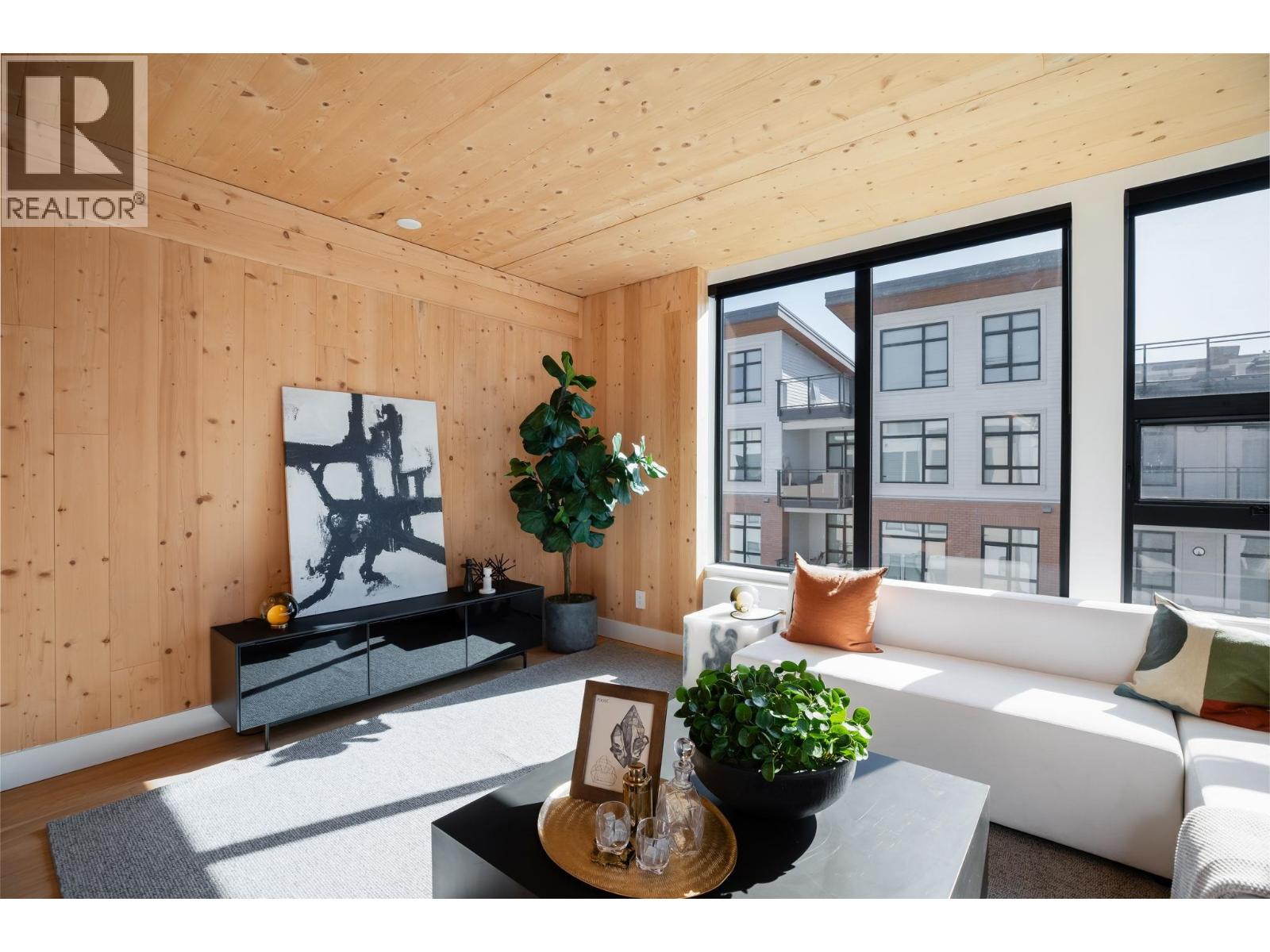 414 310 Salter Street, New Westminster, British Columbia  V3M 0N7 - Photo 2 - R3092197