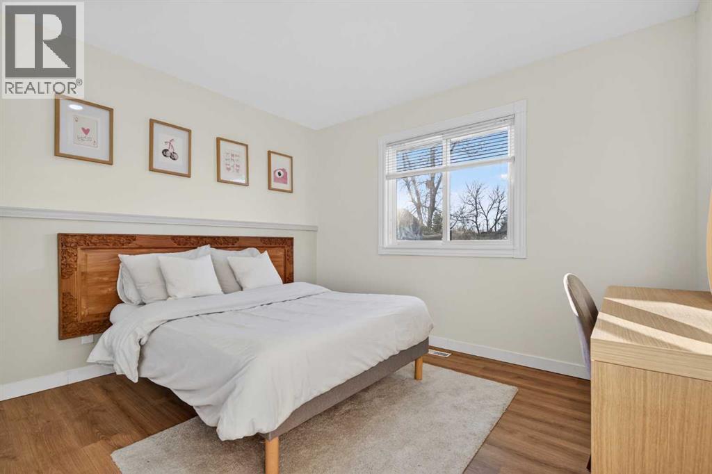 303 Woodside Place, Okotoks, Alberta  T1S 1L9 - Photo 33 - A2285284