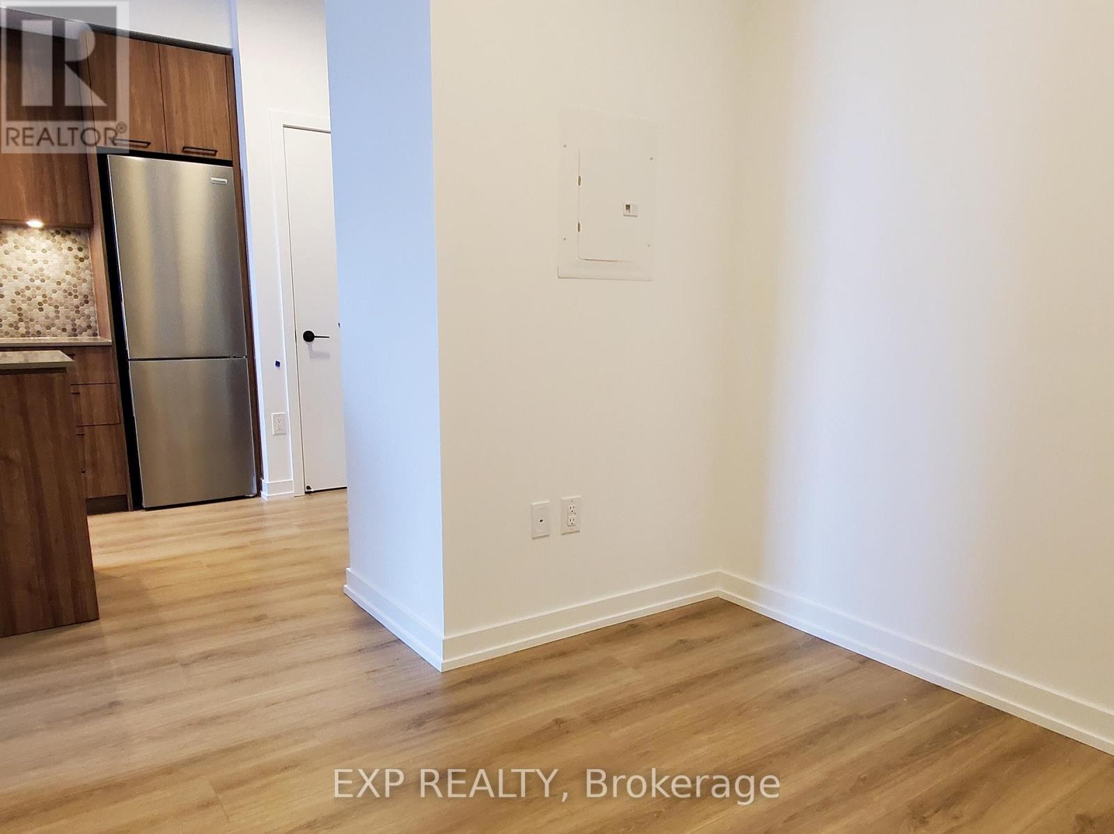 302 - 10 Lagerfeld Drive, Brampton, Ontario  L7A 0H8 - Photo 11 - W12808414