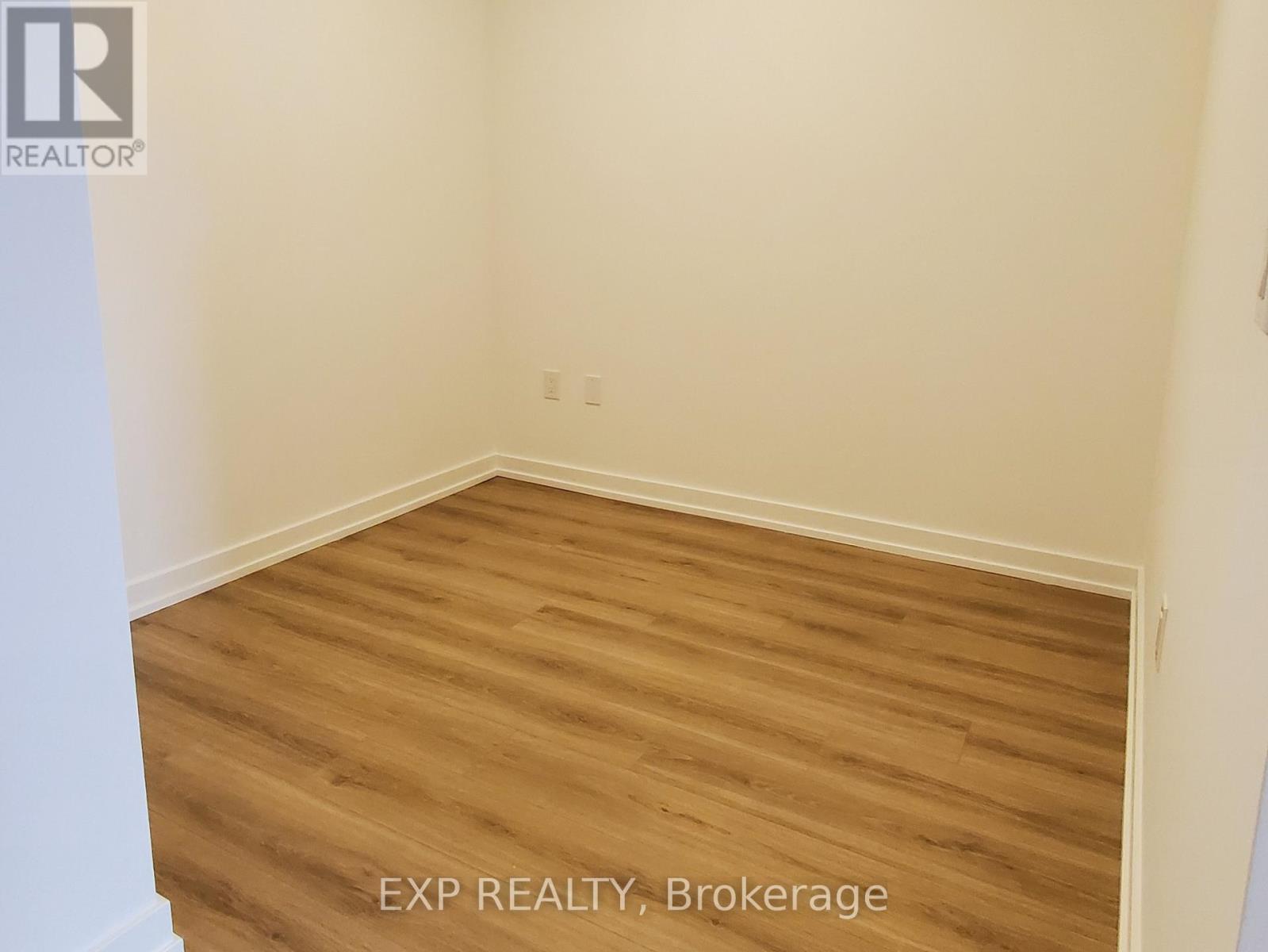 302 - 10 Lagerfeld Drive, Brampton, Ontario  L7A 0H8 - Photo 9 - W12808414