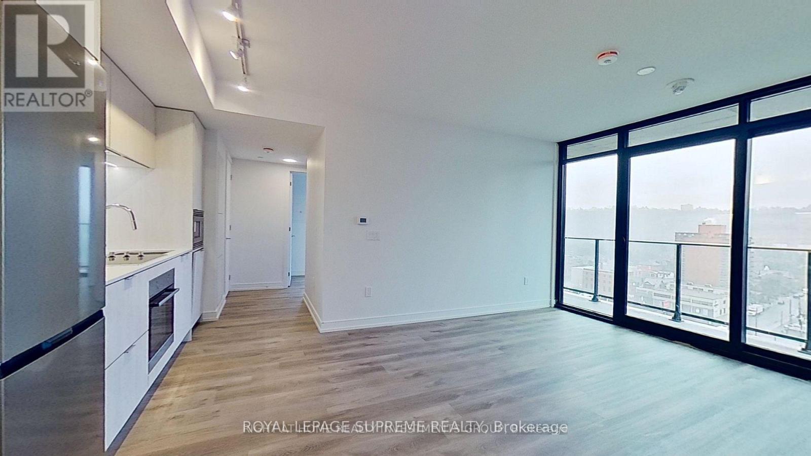 1322 - 1 Jarvis Street, Hamilton, Ontario  L8R 0A8 - Photo 5 - X12808410