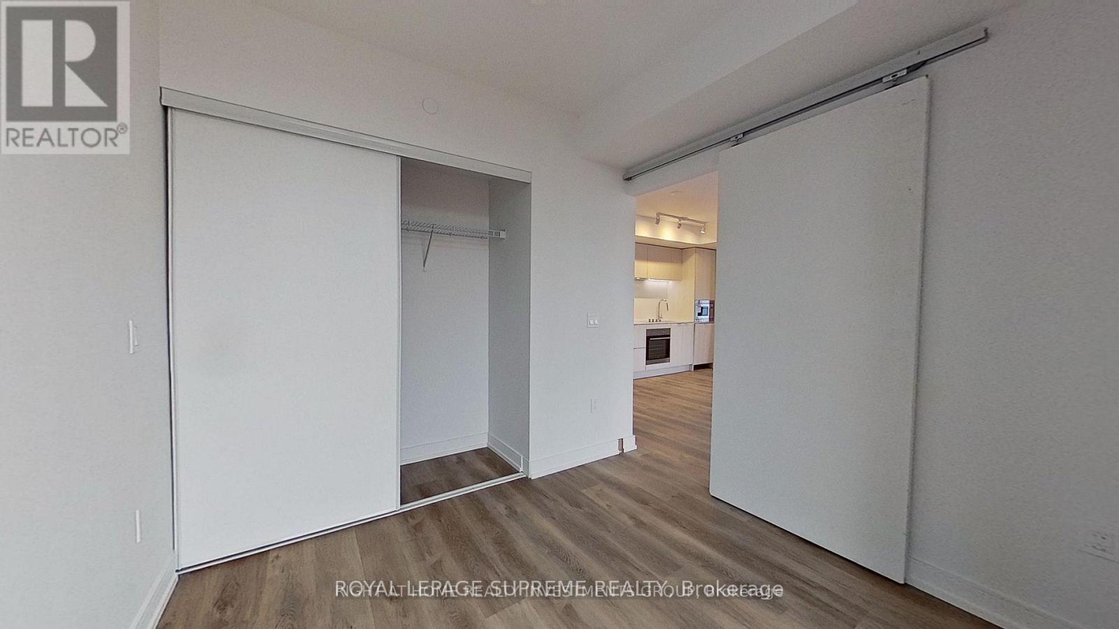 1322 - 1 Jarvis Street, Hamilton, Ontario  L8R 0A8 - Photo 6 - X12808410