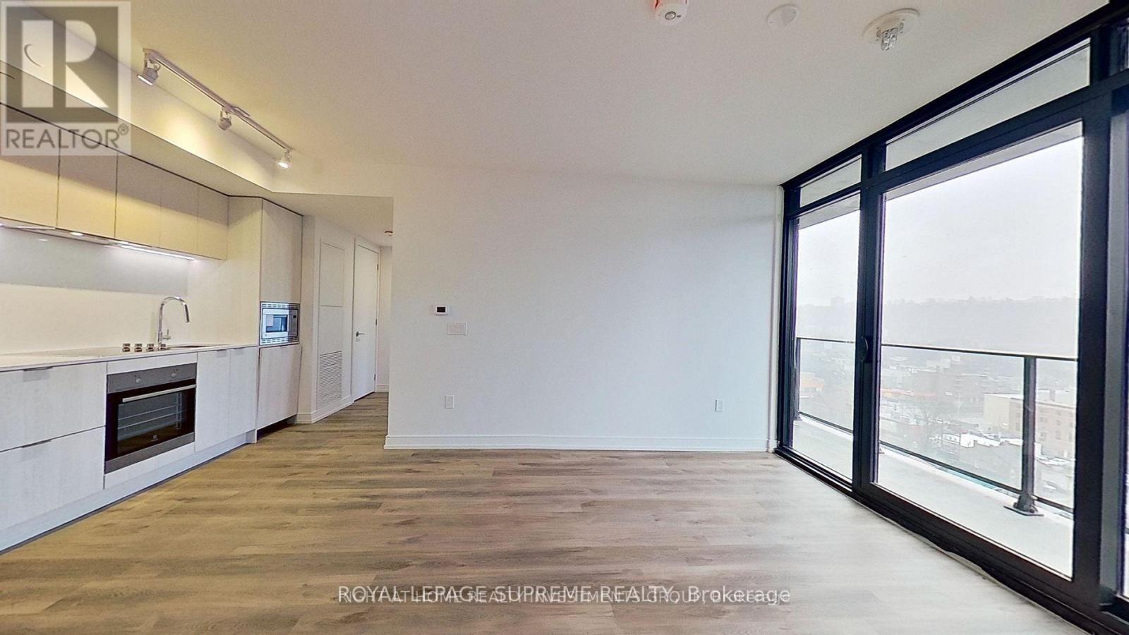 1322 - 1 Jarvis Street, Hamilton, Ontario  L8R 0A8 - Photo 8 - X12808410