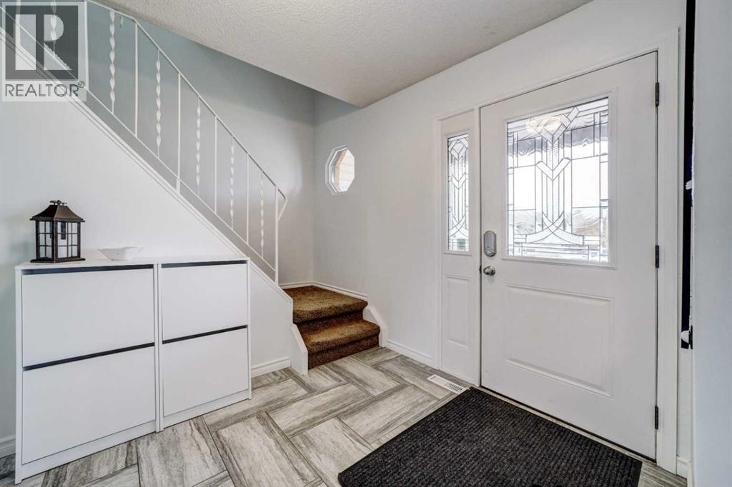 2020 25th Avenue N, Lethbridge, Alberta  T1H 4V3 - Photo 13 - A2286808