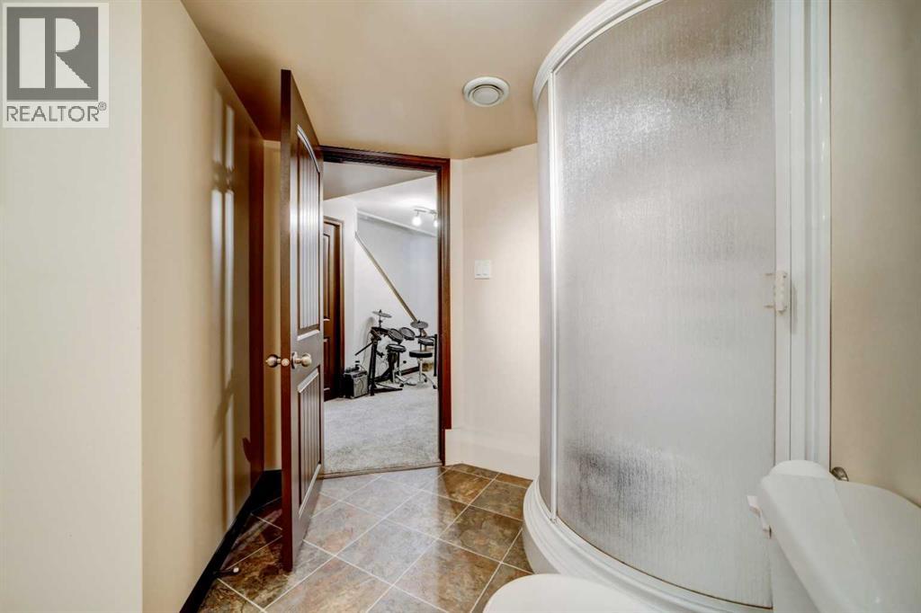 2020 25th Avenue N, Lethbridge, Alberta  T1H 4V3 - Photo 44 - A2286808