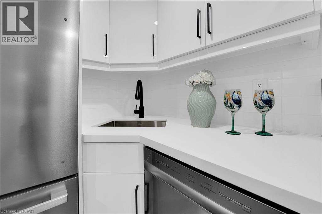 174 East 34th Street, Hamilton, Ontario  L8V 3W6 - Photo 34 - 40798756