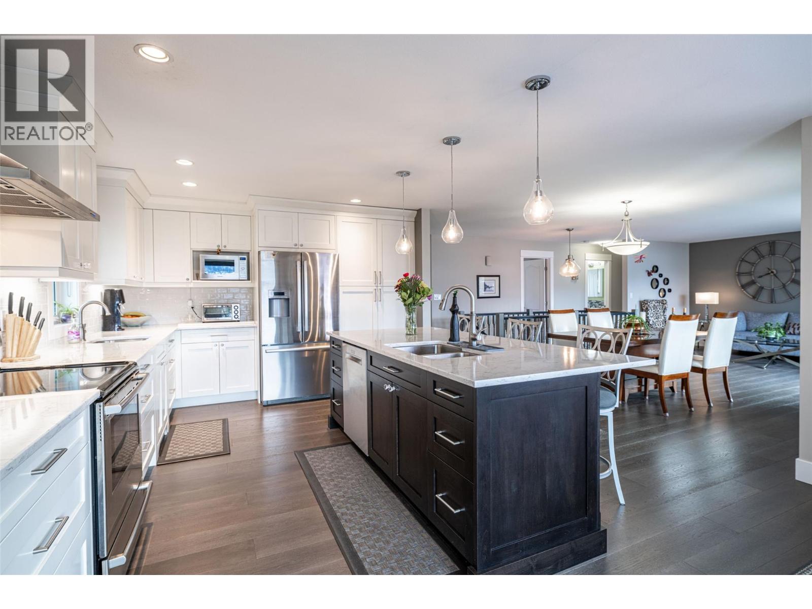 6809 Cameo Drive N, Vernon, British Columbia  V1H 1N9 - Photo 5 - 10375171