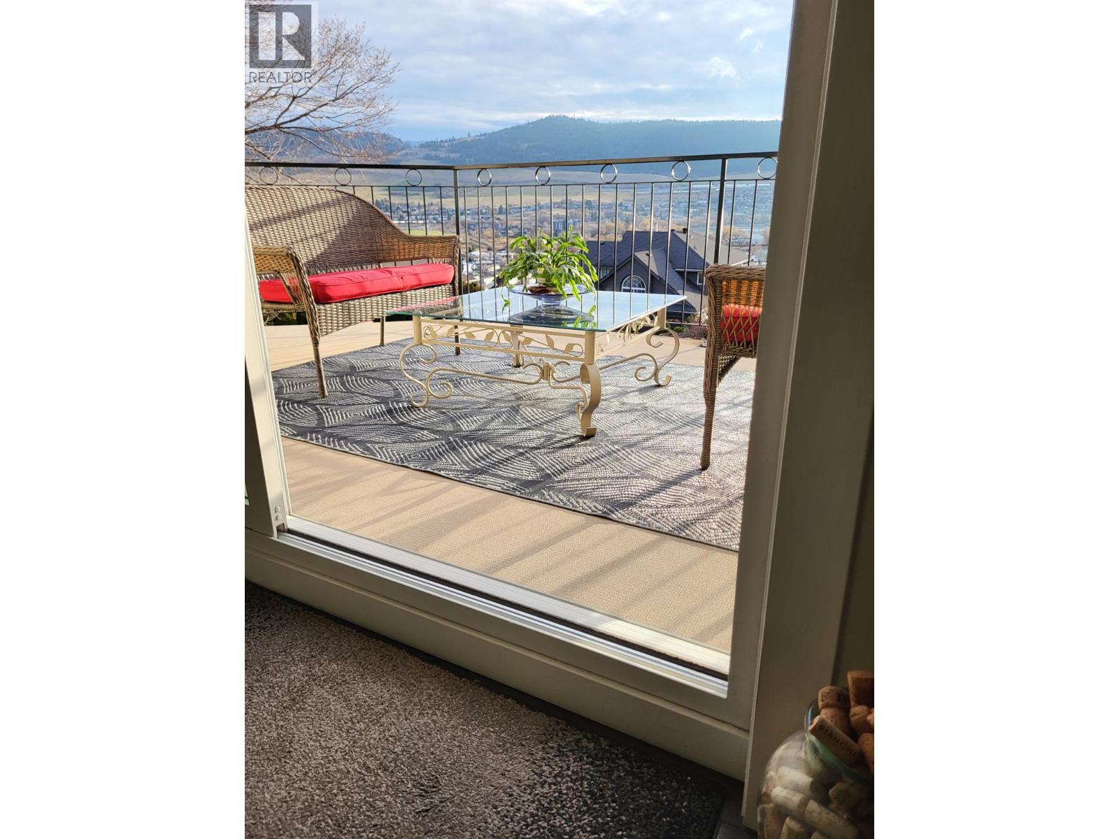 6809 Cameo Drive N, Vernon, British Columbia  V1H 1N9 - Photo 12 - 10375171