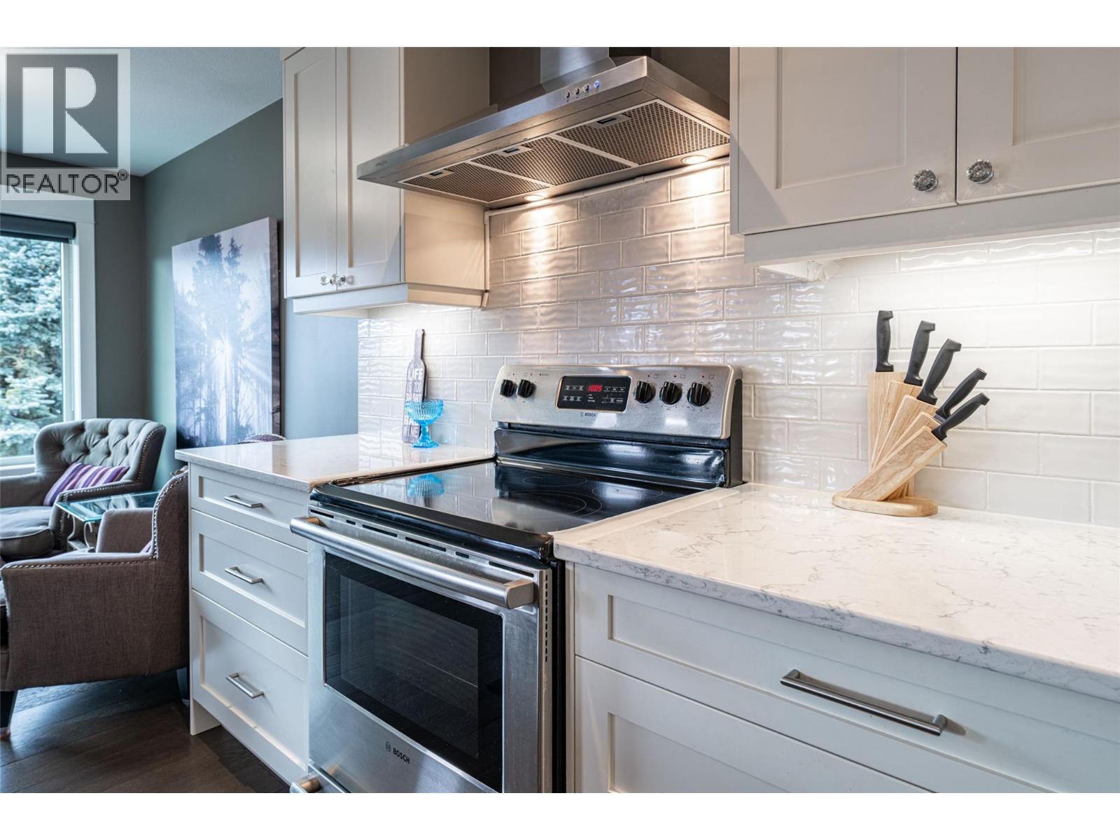 6809 Cameo Drive N, Vernon, British Columbia  V1H 1N9 - Photo 51 - 10375171