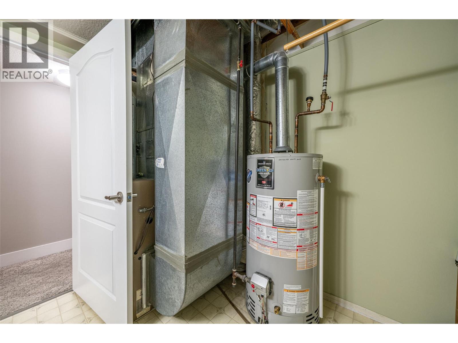 6809 Cameo Drive N, Vernon, British Columbia  V1H 1N9 - Photo 32 - 10375171