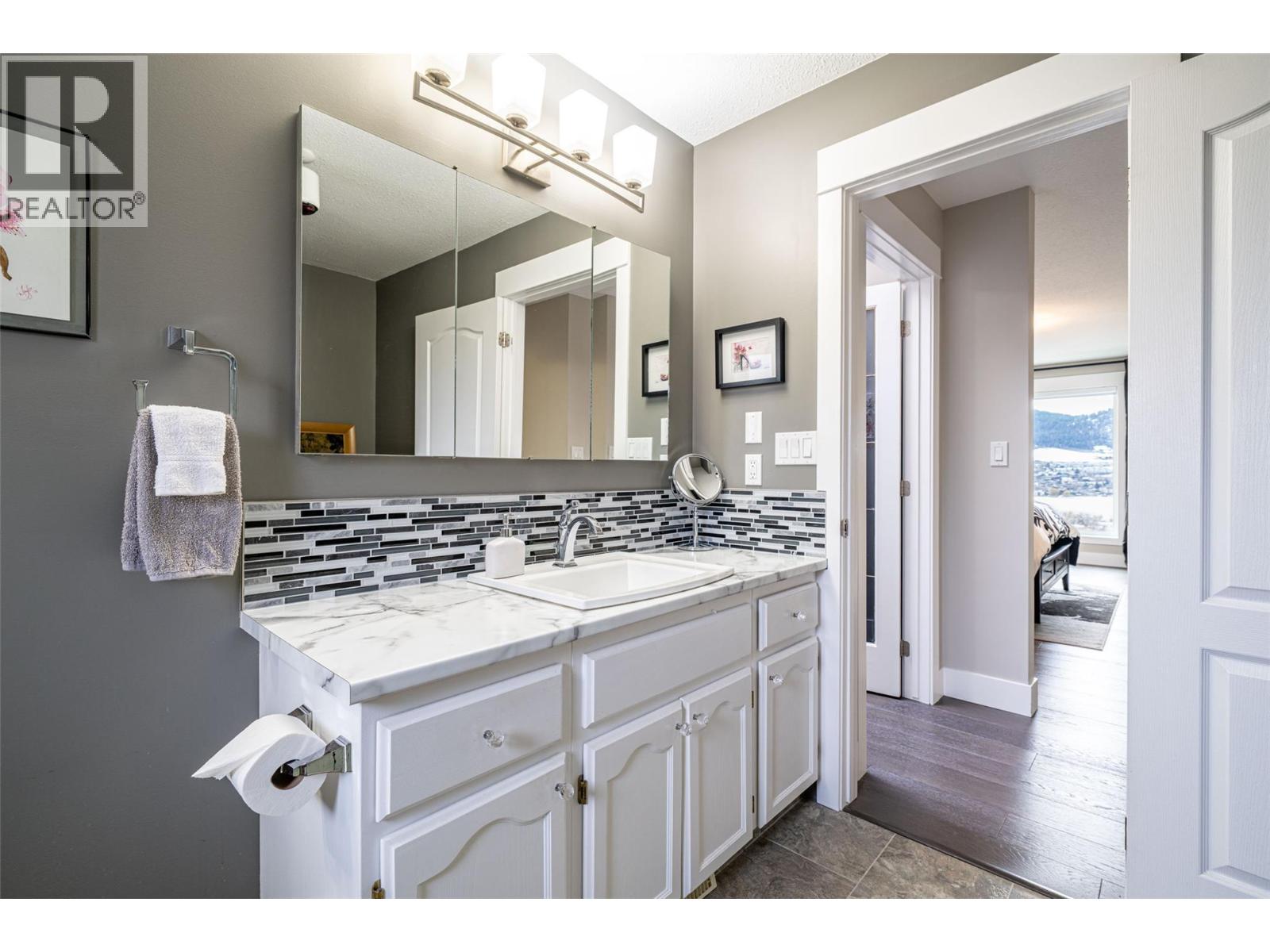 6809 Cameo Drive N, Vernon, British Columbia  V1H 1N9 - Photo 63 - 10375171