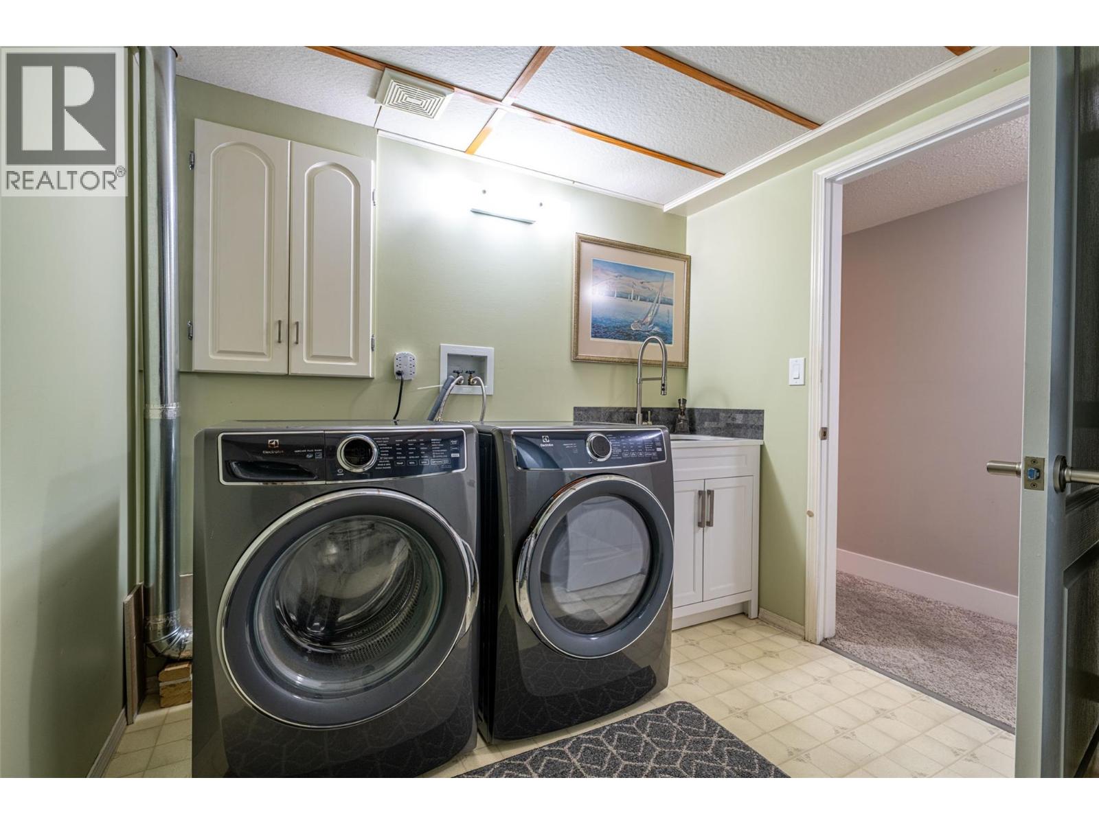 6809 Cameo Drive N, Vernon, British Columbia  V1H 1N9 - Photo 29 - 10375171