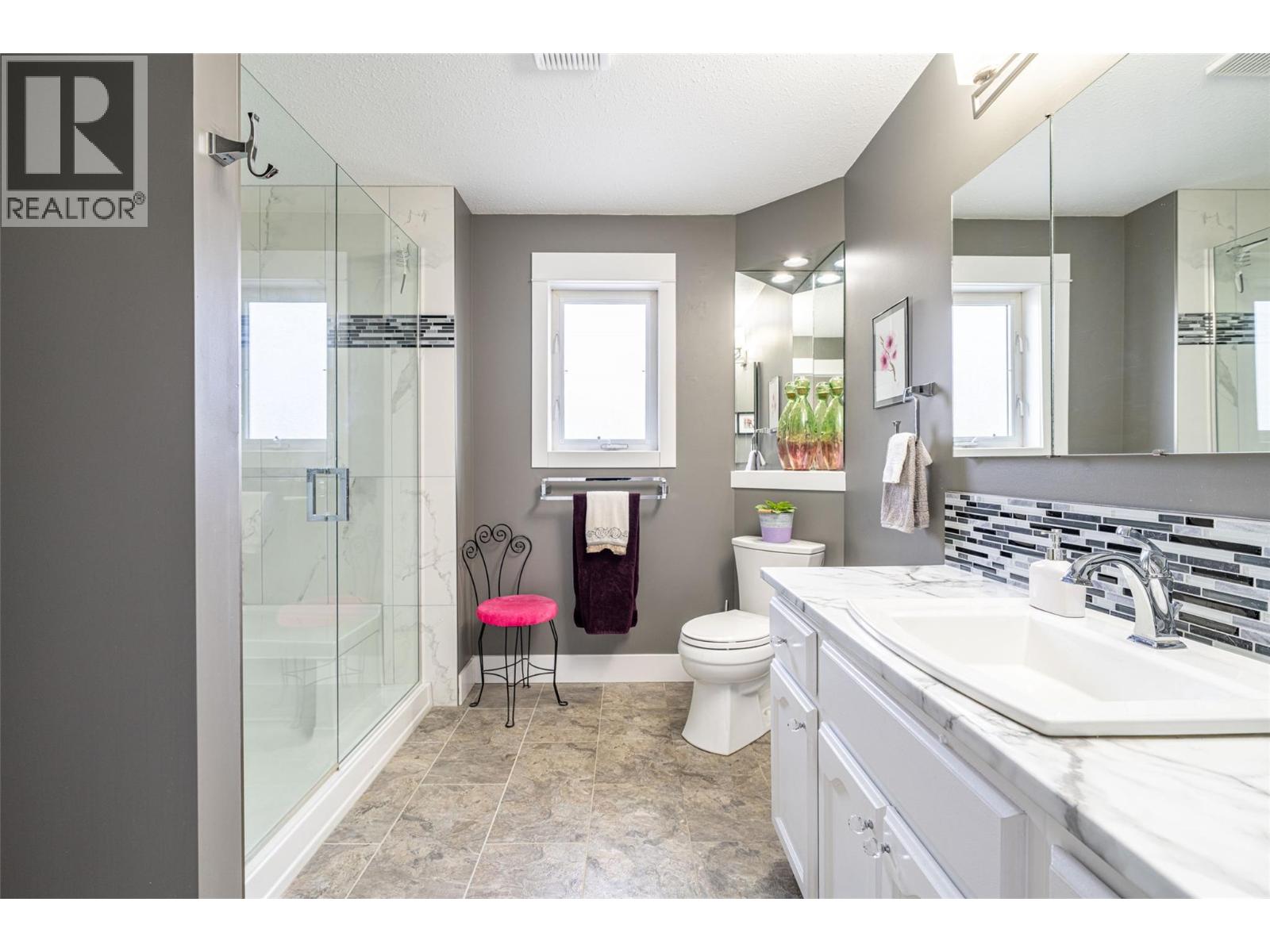 6809 Cameo Drive N, Vernon, British Columbia  V1H 1N9 - Photo 60 - 10375171