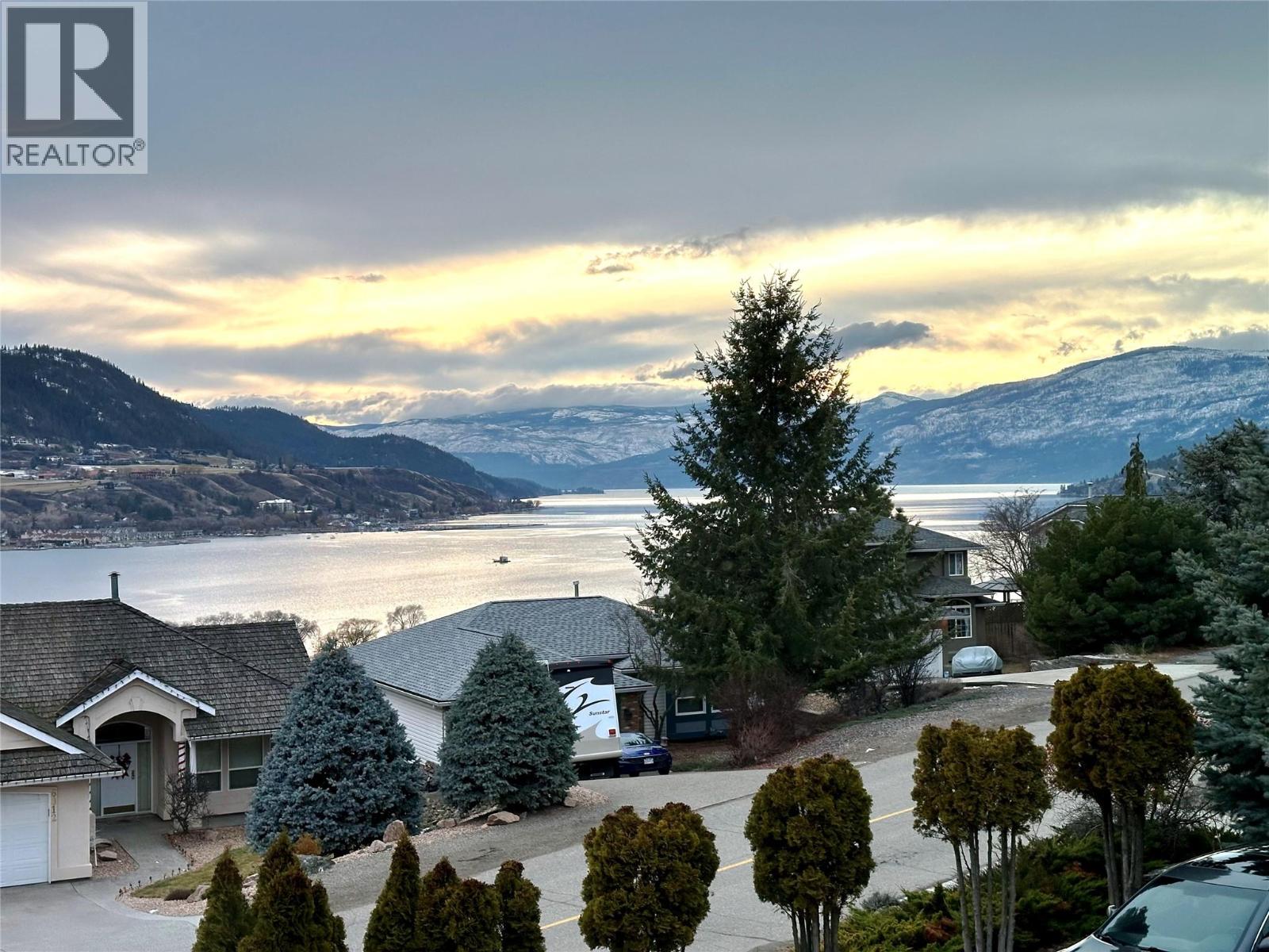 6809 Cameo Drive N, Vernon, British Columbia  V1H 1N9 - Photo 8 - 10375171