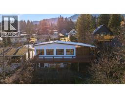 604 Wasson Street, Nelson, British Columbia