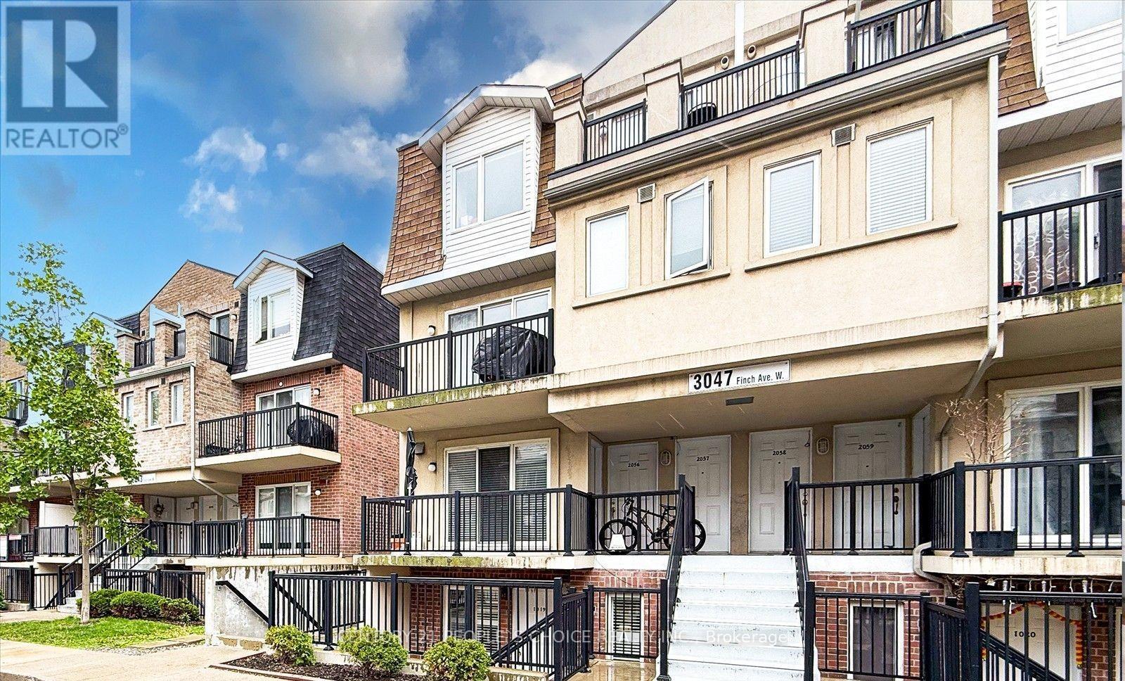 2073 - 3047 Finch Avenue W, Toronto, Ontario  M9M 0A5 - Photo 3 - W12808440