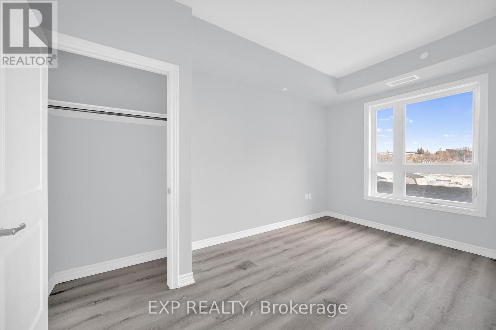 220 - 1350 Hemlock Road, Ottawa, Ontario  K1K 5C2 - Photo 12 - X12808462