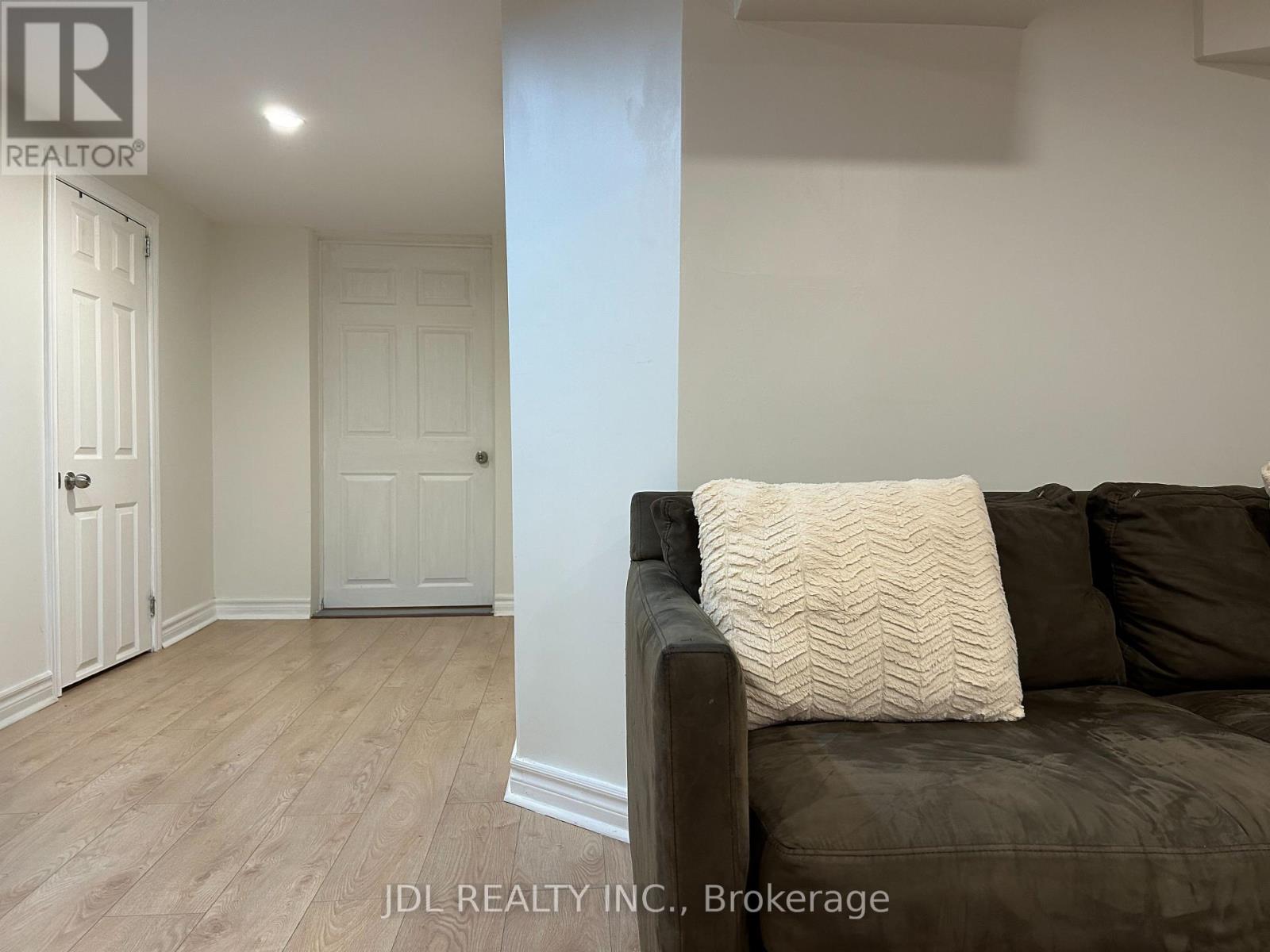 18 Cadillac Ave Avenue, Toronto, Ontario  M3H 1R9 - Photo 17 - C12808446