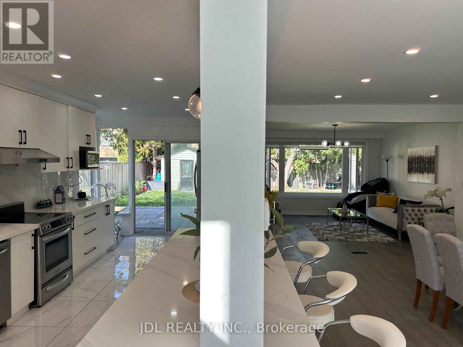 18 Cadillac Ave Avenue, Toronto, Ontario  M3H 1R9 - Photo 9 - C12808446