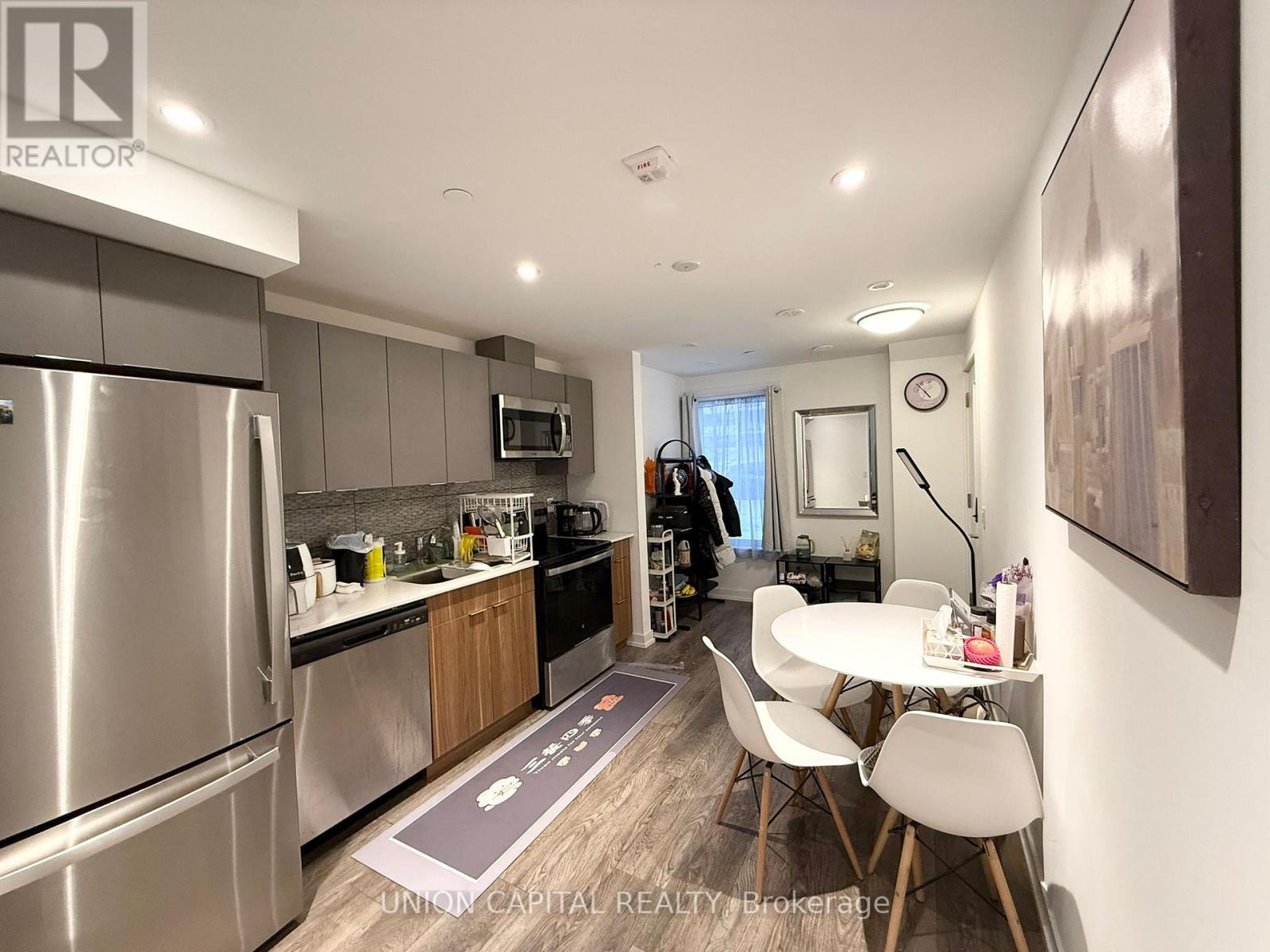 24 - 3079 Pharmacy Avenue, Toronto, Ontario  M1W 2H1 - Photo 3 - E12808472