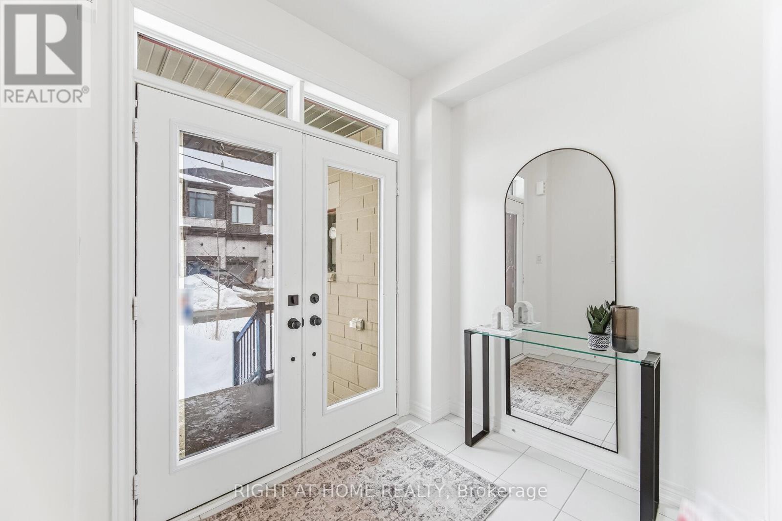 77 Singhampton Road, Vaughan, Ontario  L4H 3N5 - Photo 4 - N12808466