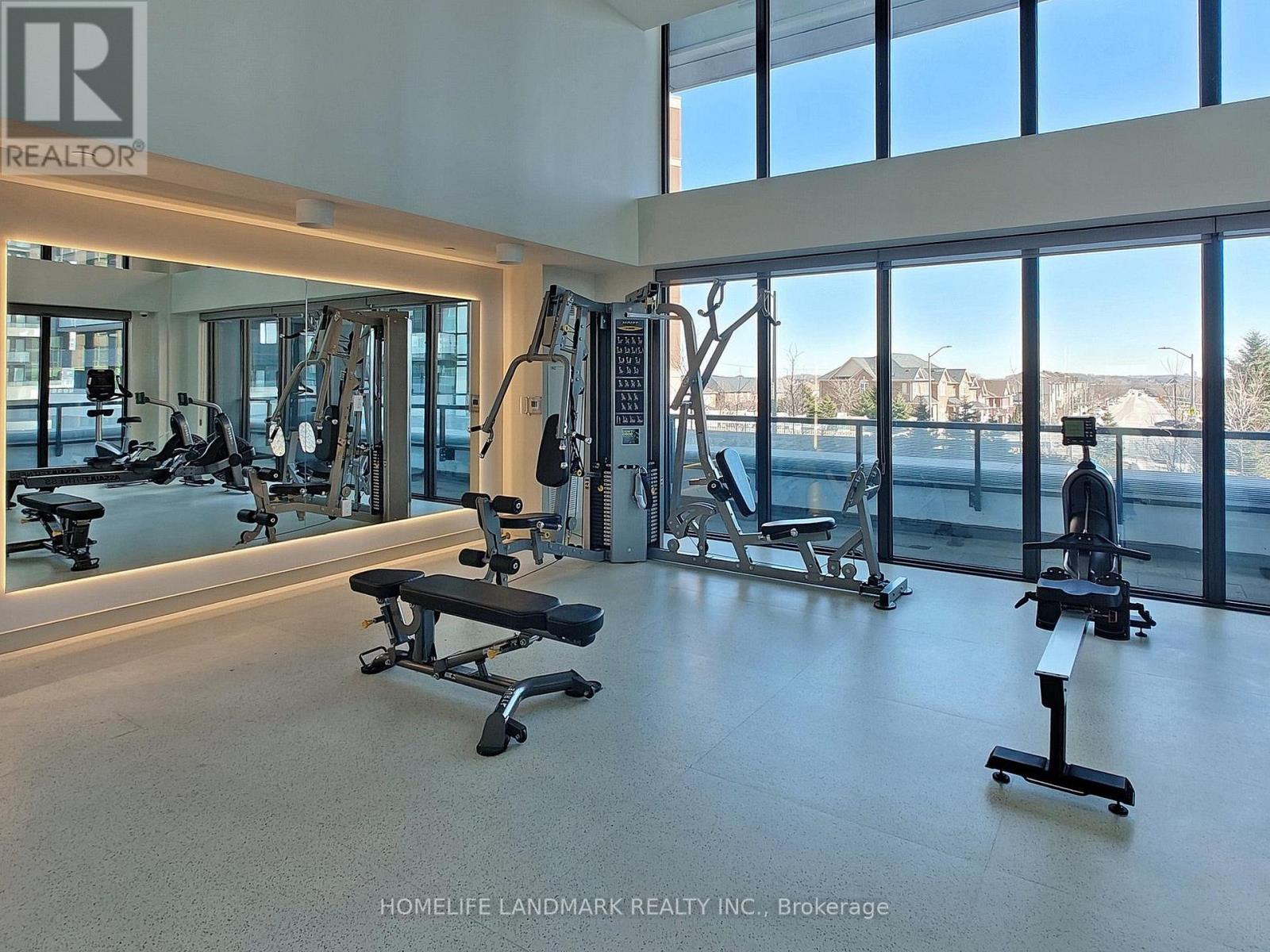 715 - 85 Oneida Crescent, Richmond Hill, Ontario  L4B 0A6 - Photo 4 - N12808470