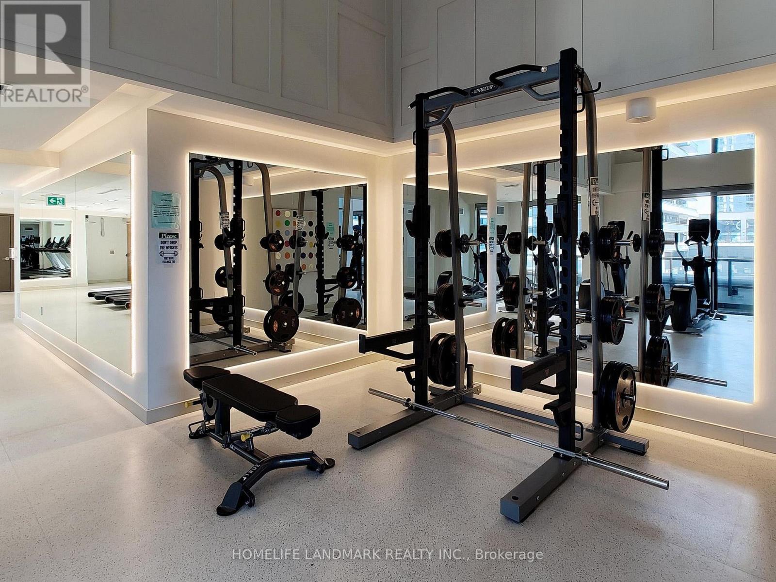 715 - 85 Oneida Crescent, Richmond Hill, Ontario  L4B 0A6 - Photo 5 - N12808470