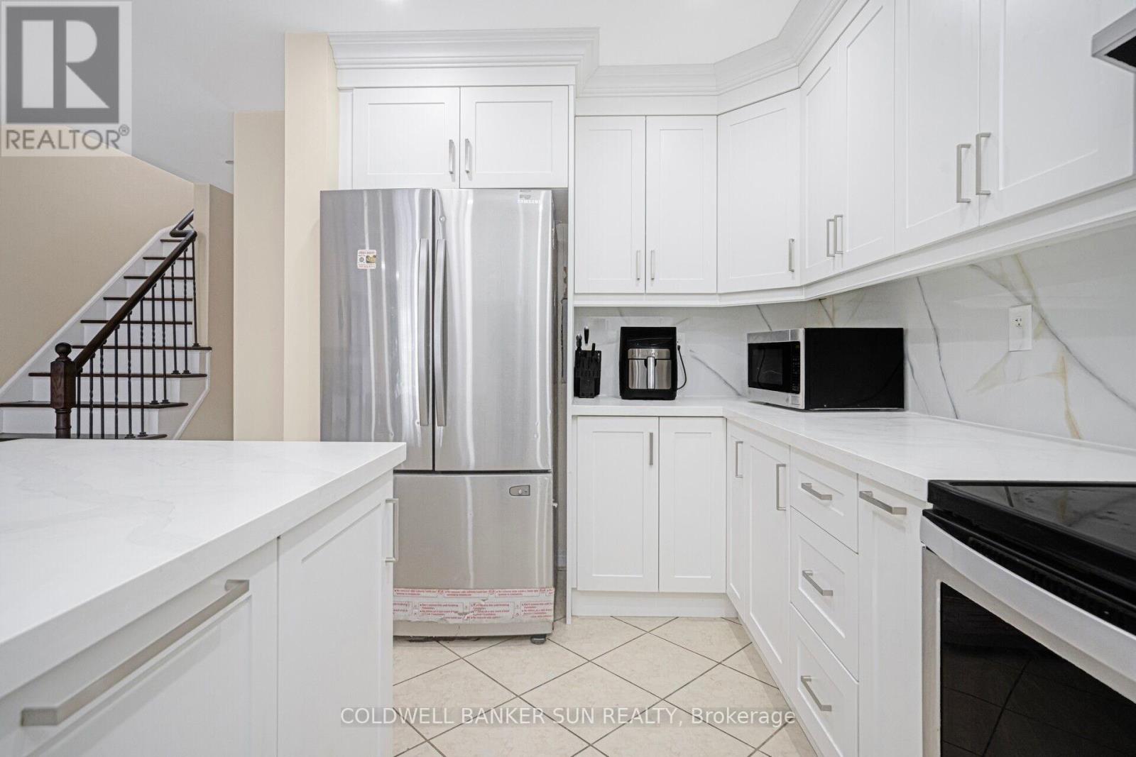 146 Crystalview Crescent, Brampton, Ontario  L6P 2R8 - Photo 16 - W12808458