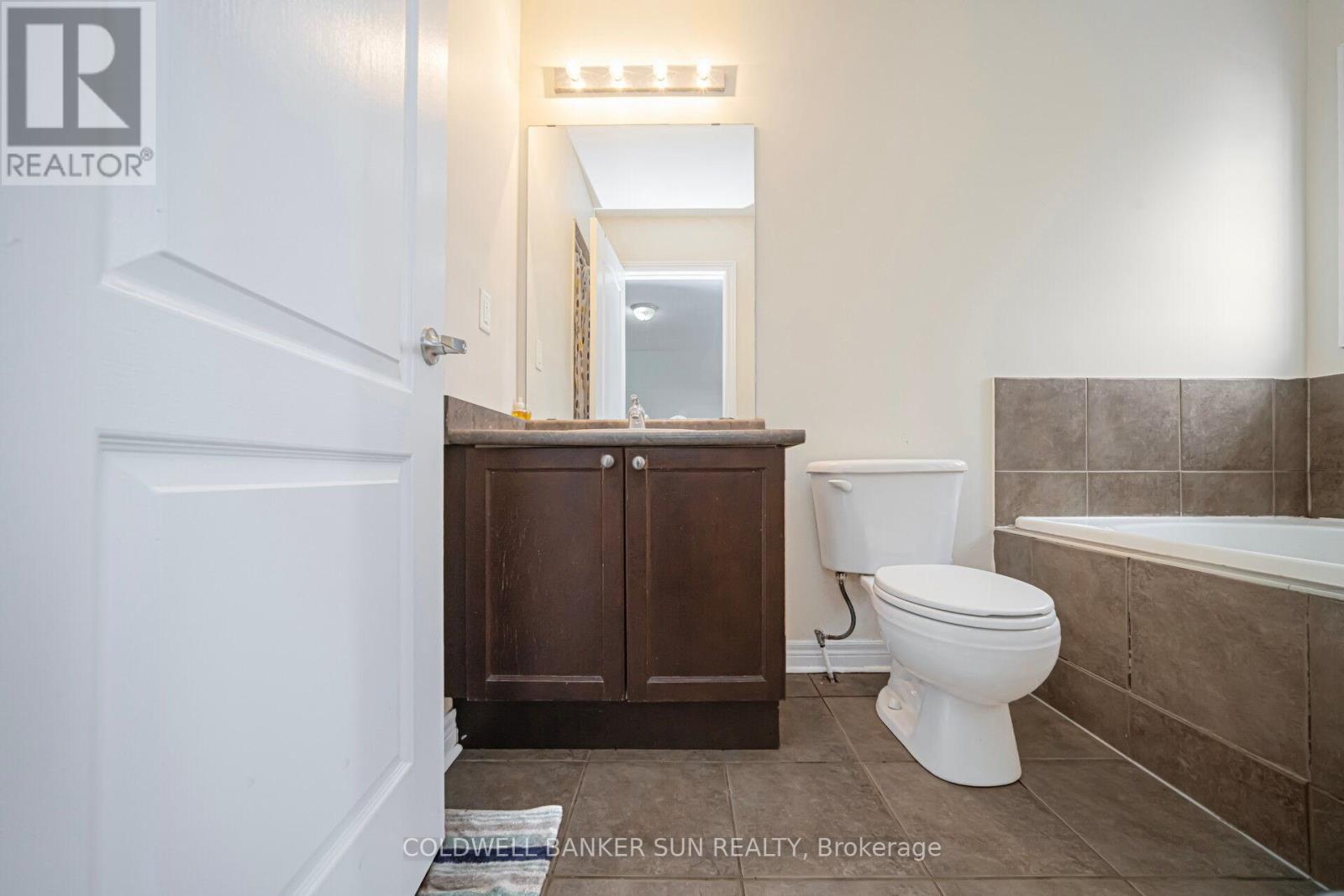 146 Crystalview Crescent, Brampton, Ontario  L6P 2R8 - Photo 26 - W12808458