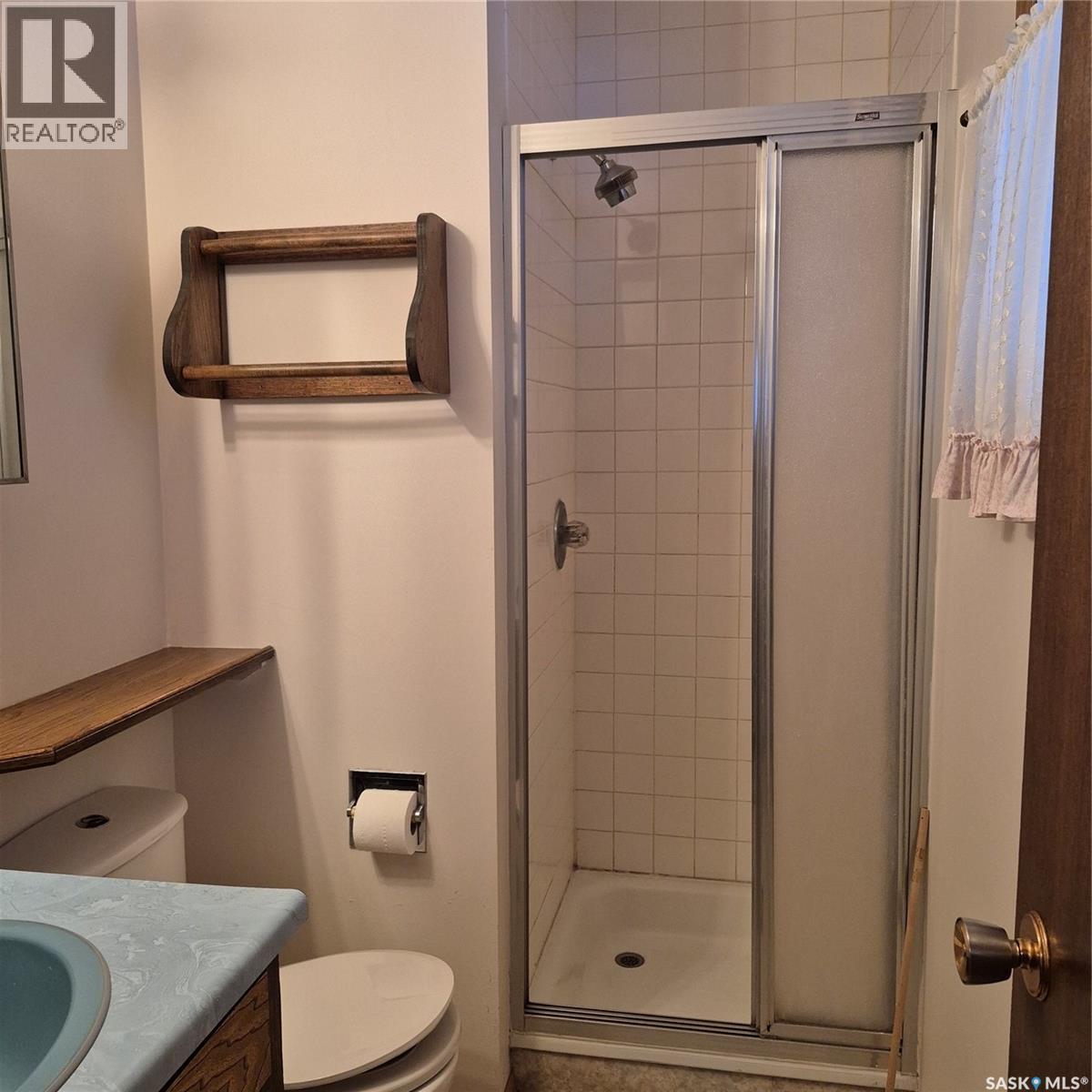 617 3rd Street W, Meadow Lake, Saskatchewan  S9X 1C1 - Photo 11 - SK015388