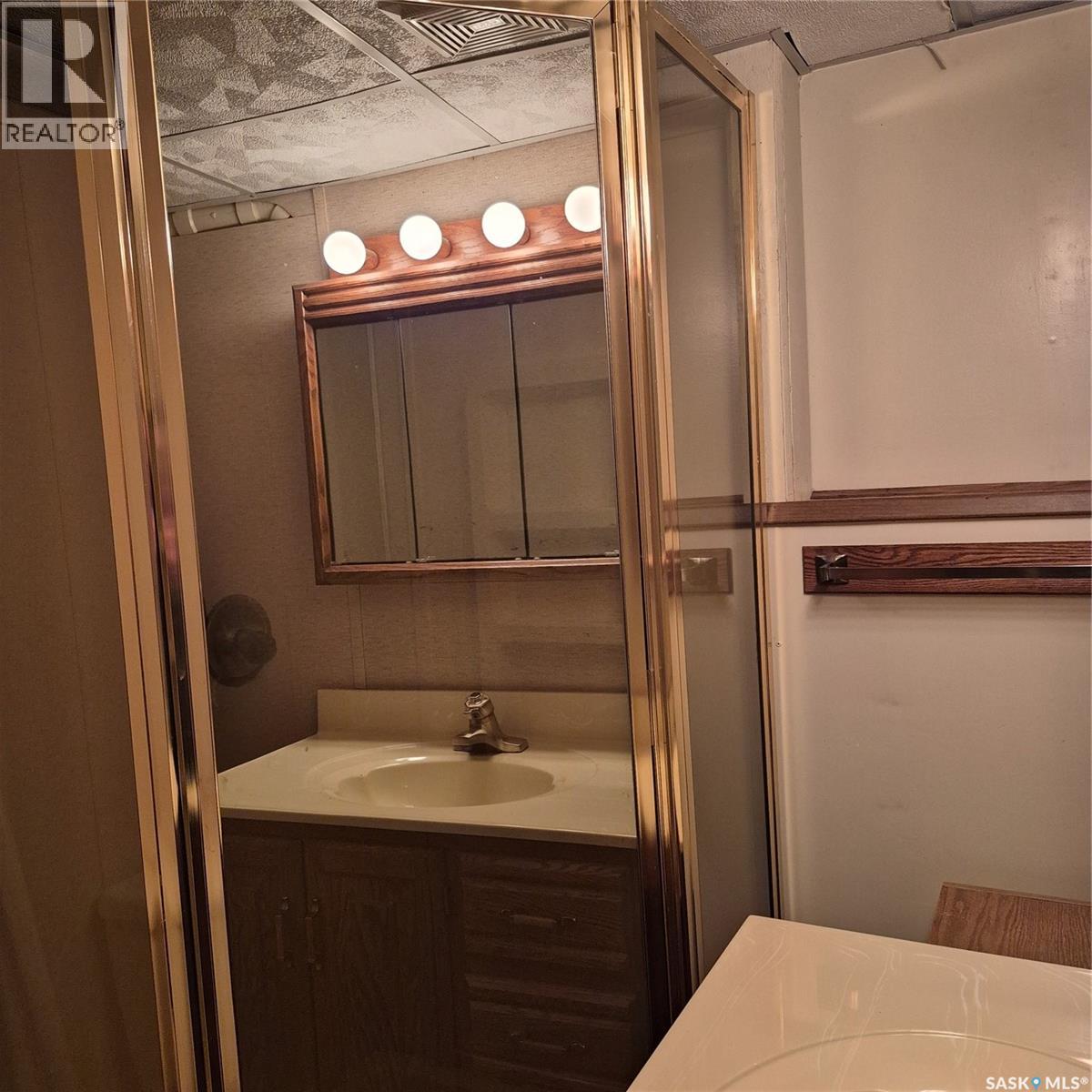 617 3rd Street W, Meadow Lake, Saskatchewan  S9X 1C1 - Photo 16 - SK015388