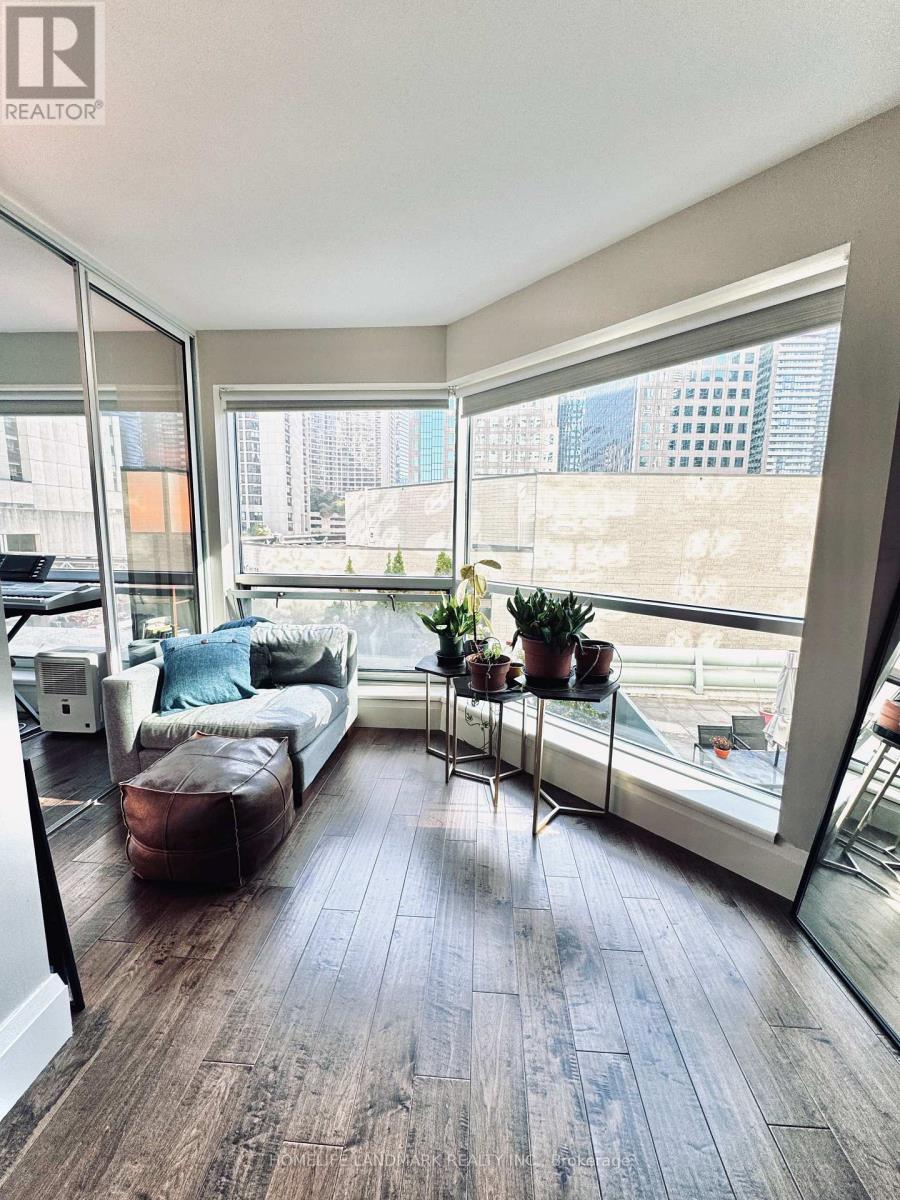 408 - 10 Queens Quay W, Toronto, Ontario  M5J 2R9 - Photo 7 - C12808512