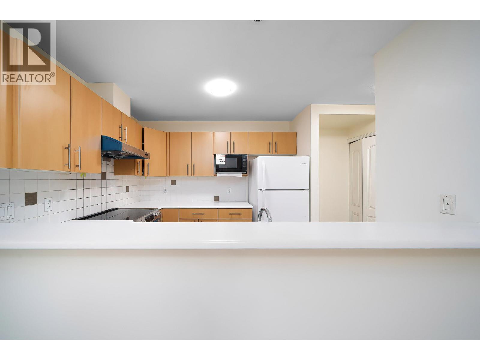 03 7128 17th Avenue, Burnaby, British Columbia  V3N 1K7 - Photo 8 - R3071582