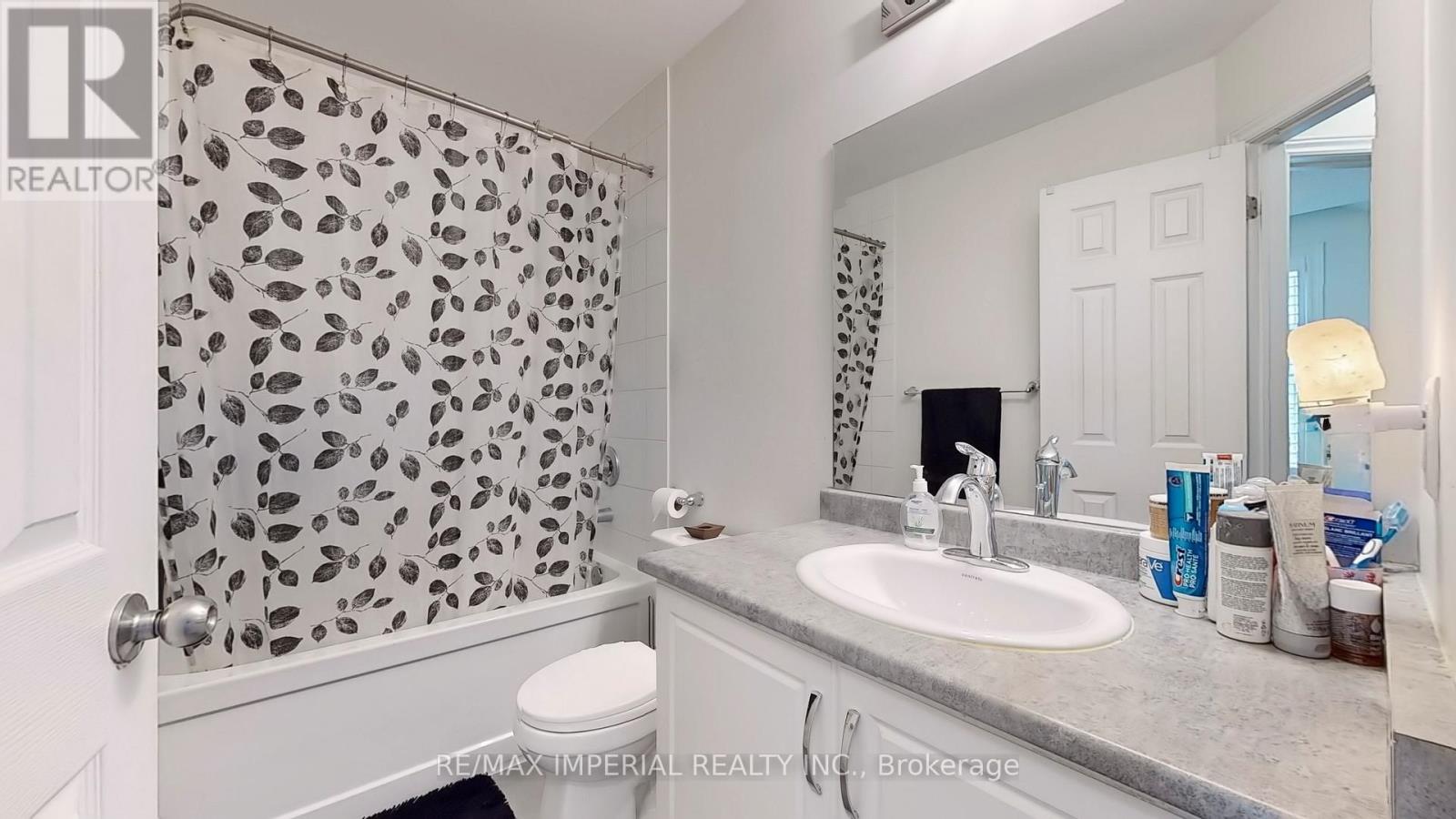 7 Cornerside Way, Whitby, Ontario  L1M 0L8 - Photo 18 - E12808506